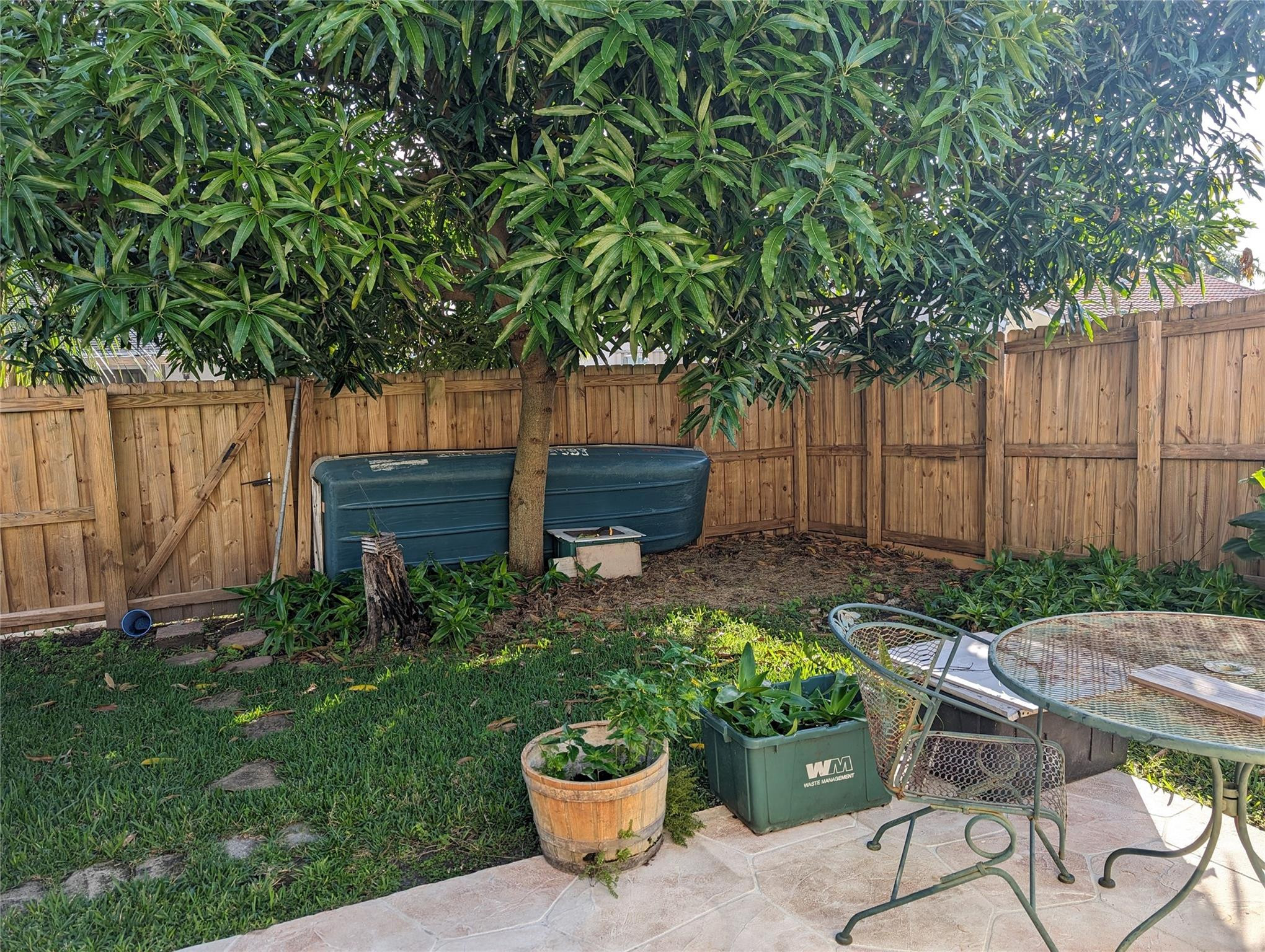 Town & Country Estates Se - Residential Lease