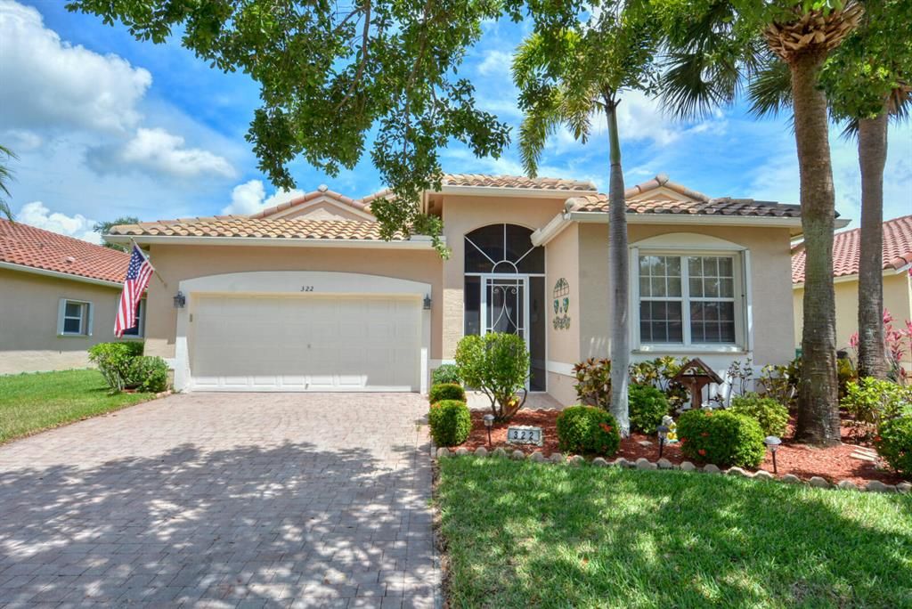 Photo of 322 NW Shoreview Drive, Port Saint Lucie, FL 34986 (MLS # R10792980)