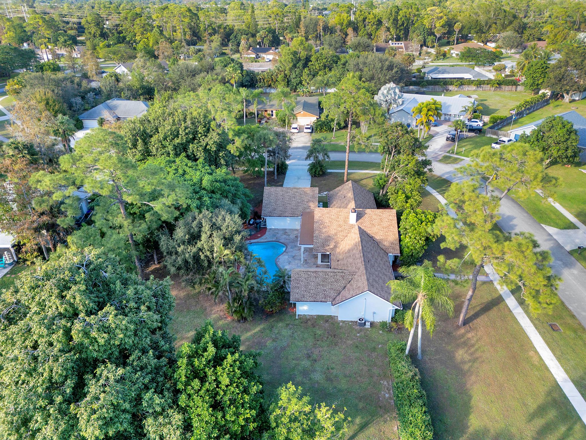 PINEWOOD EAST 2 OF WELLIN - Residential