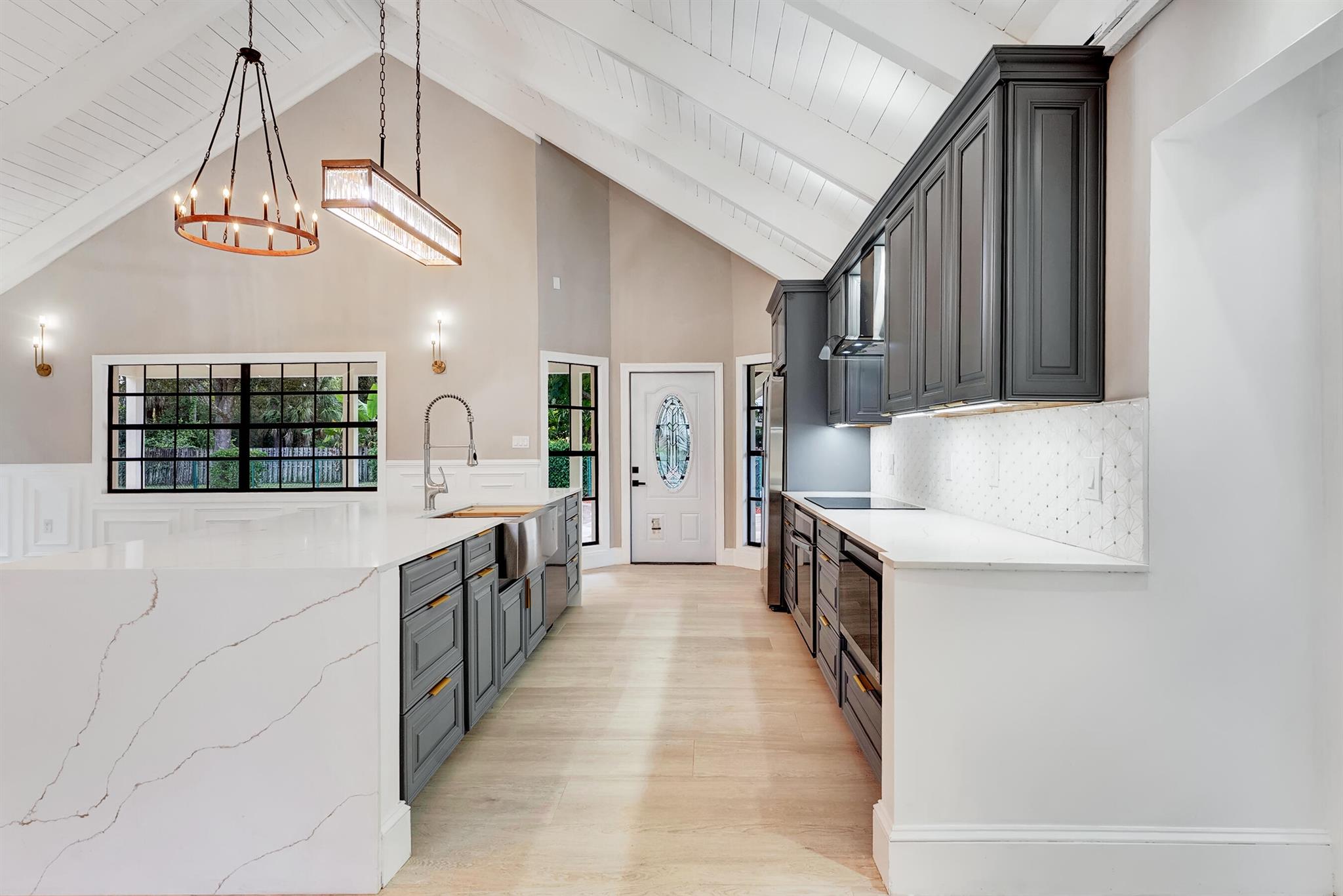 PINEWOOD EAST 2 OF WELLIN - Residential