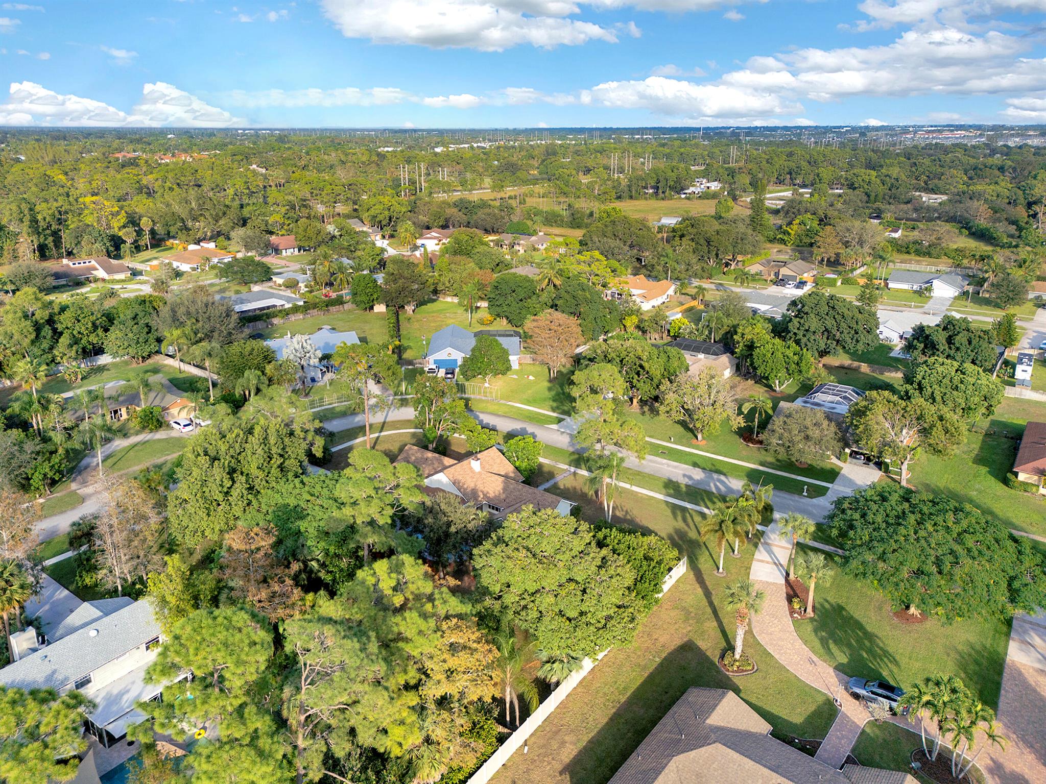 PINEWOOD EAST 2 OF WELLIN - Residential