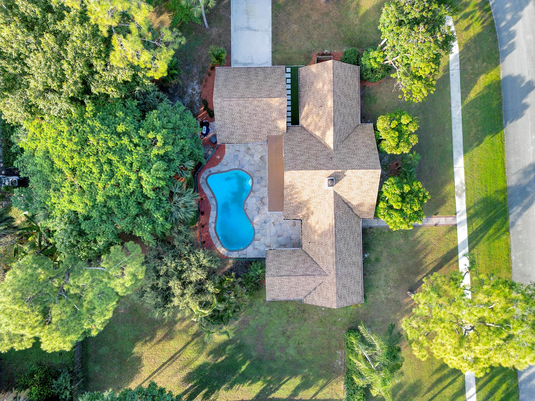 PINEWOOD EAST 2 OF WELLIN - Residential