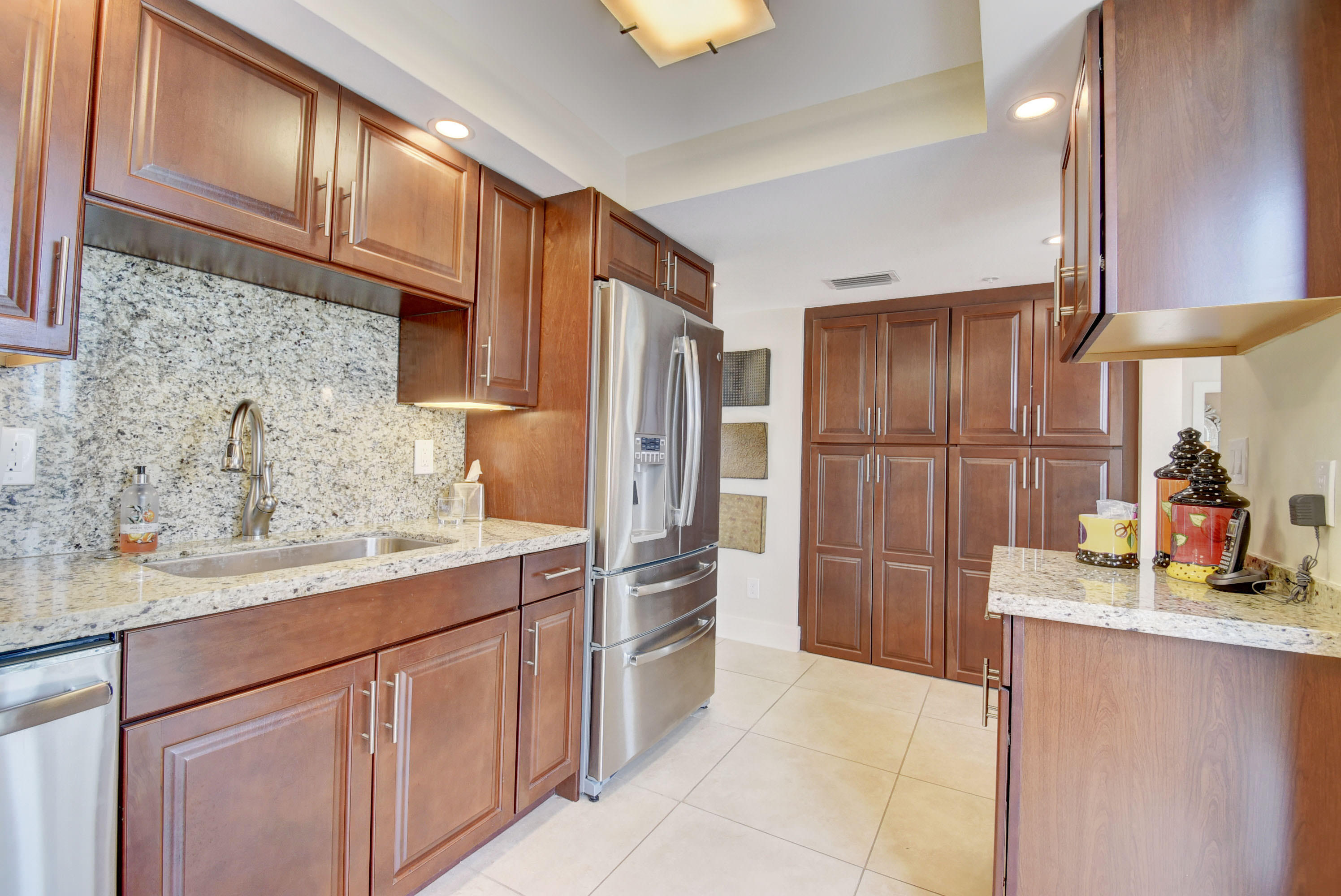 BRIDGEWOOD MID-RISE CONDO - Residential