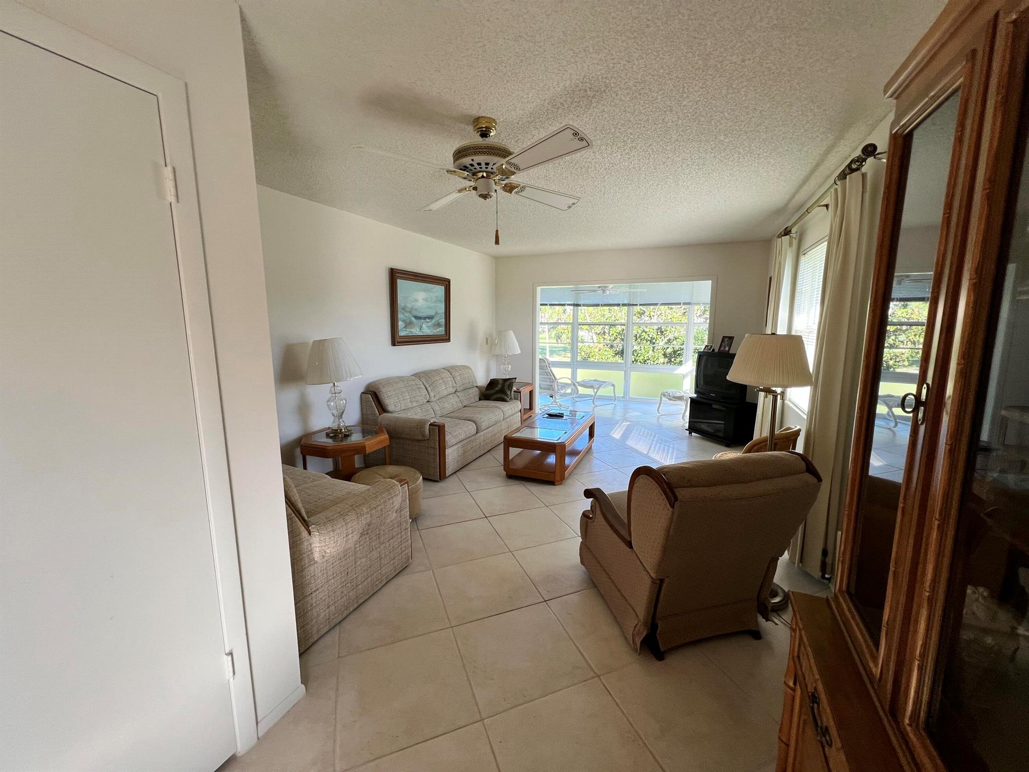 62 Woodland Drive 201