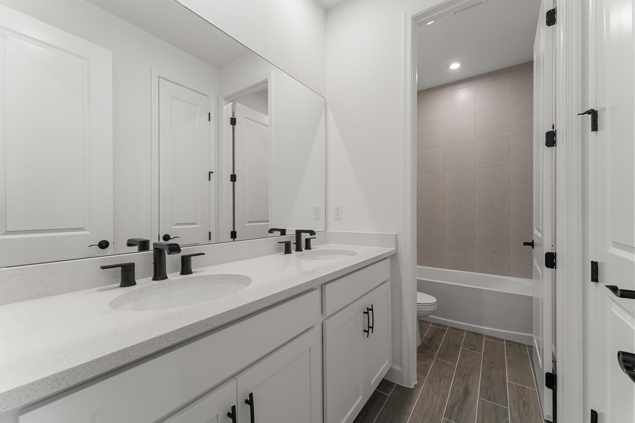 SOUTHERN GROVE PARCEL 28 - Residential