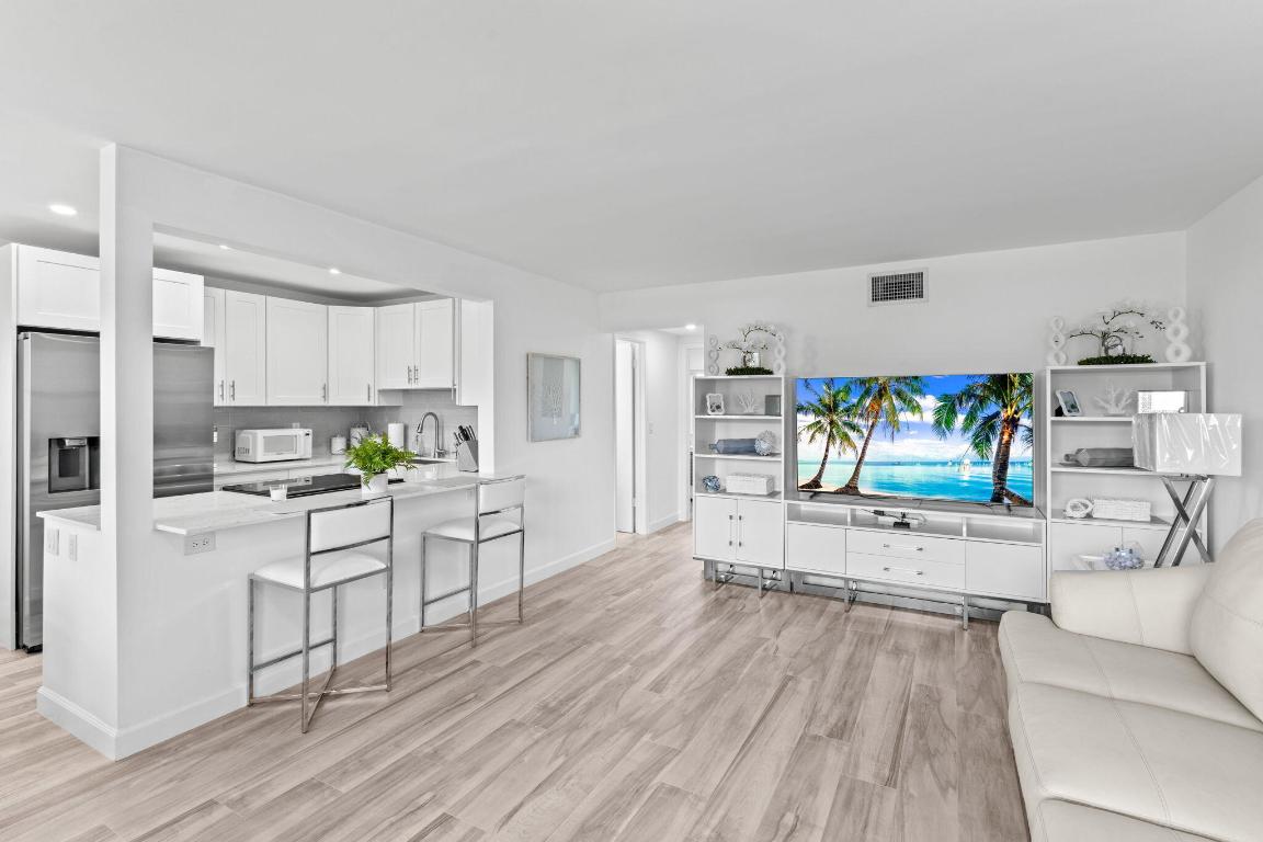 STERLING VILLAGE 530 CONDO - Residential