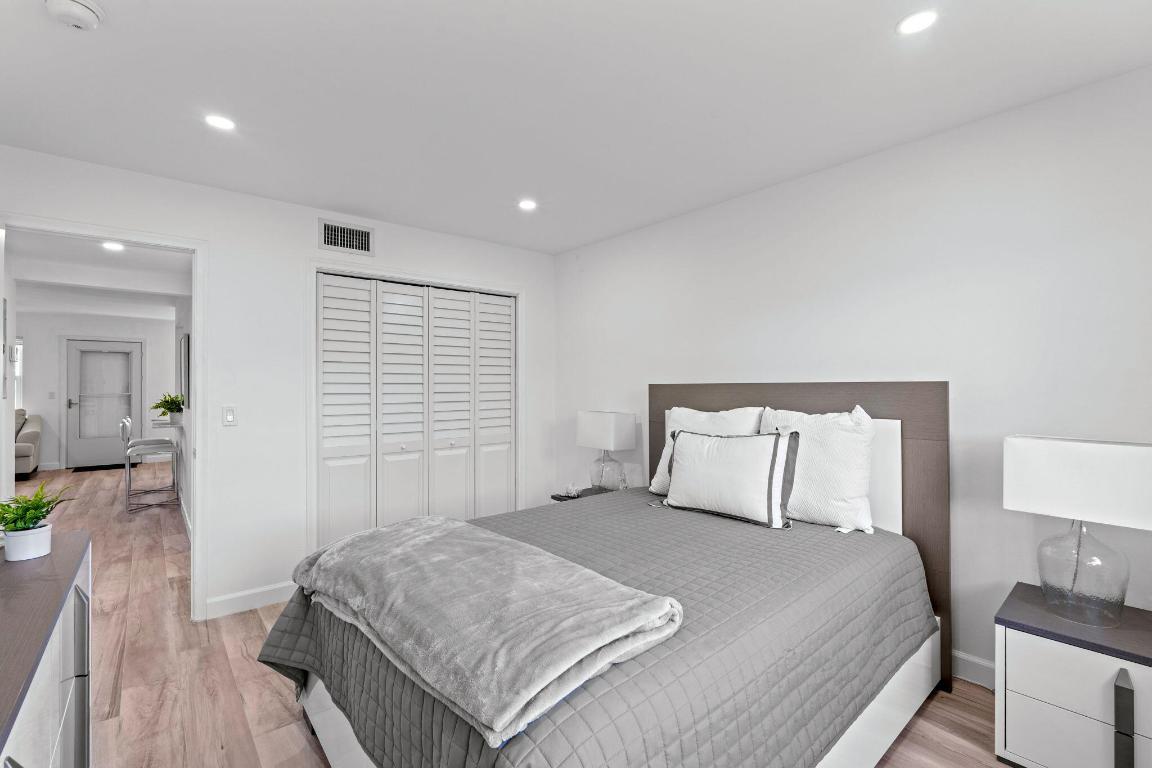 STERLING VILLAGE 530 CONDO - Residential