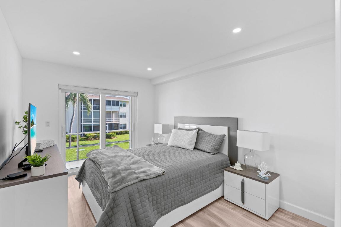 STERLING VILLAGE 530 CONDO - Residential