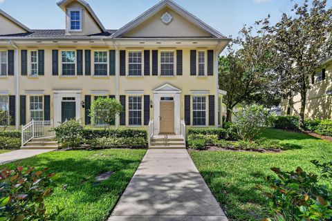 Photo of 150 Redwood Drive, Jupiter, FL 33458 (MLS # B26032810)