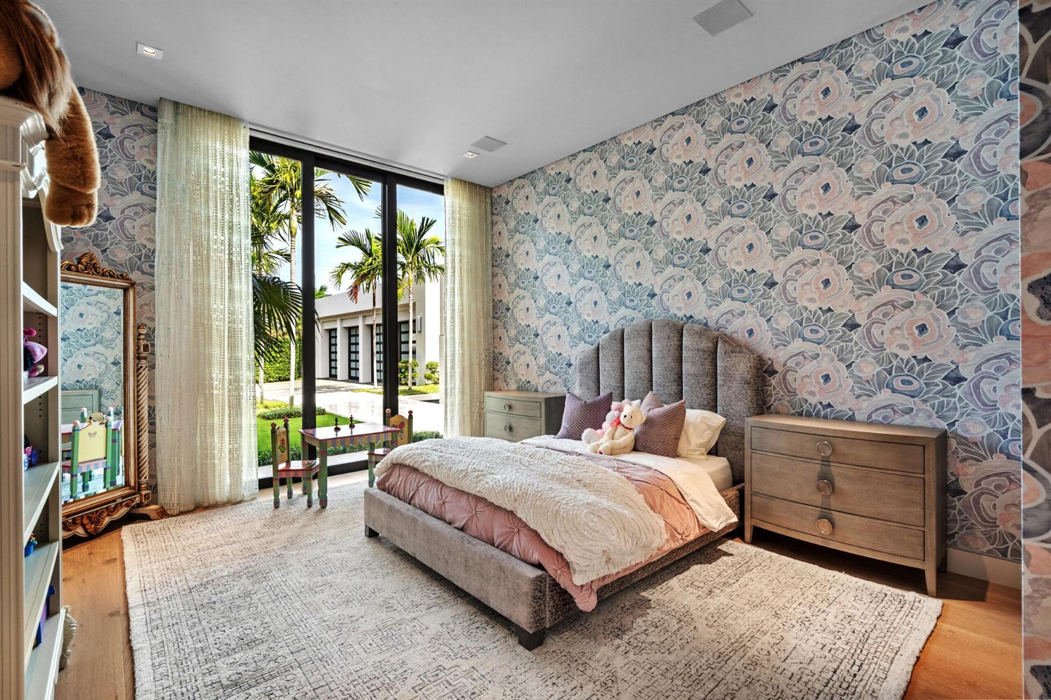 KINNEY & GATES - Residential