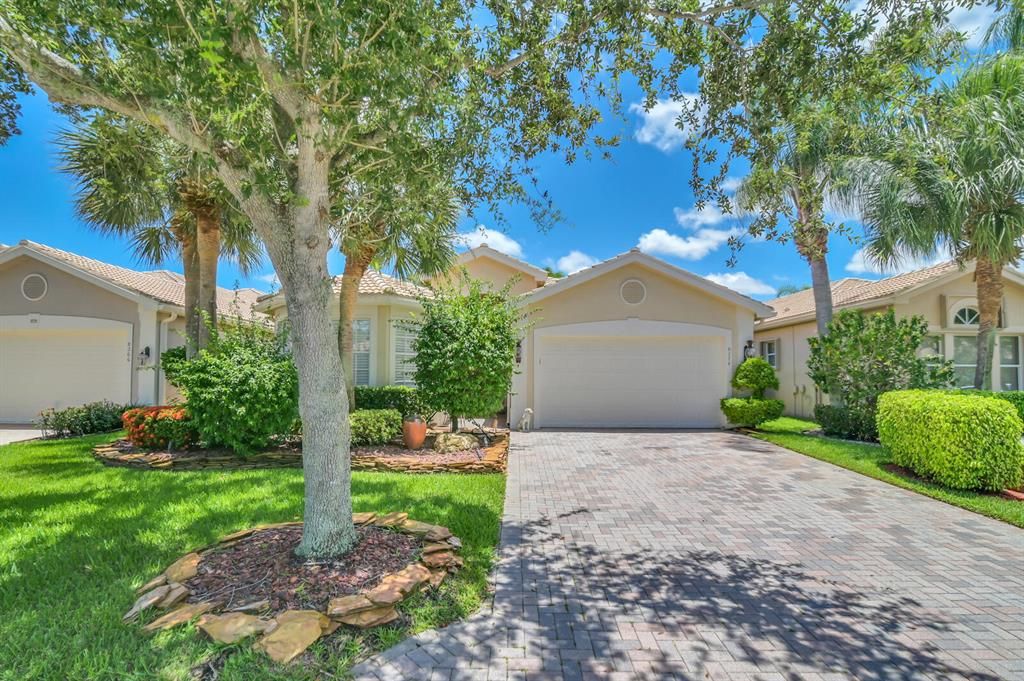 Photo of 8274 La Jolla Vista Lane Ln, Lake Worth Beach, FL 33467 (MLS # R10812992)