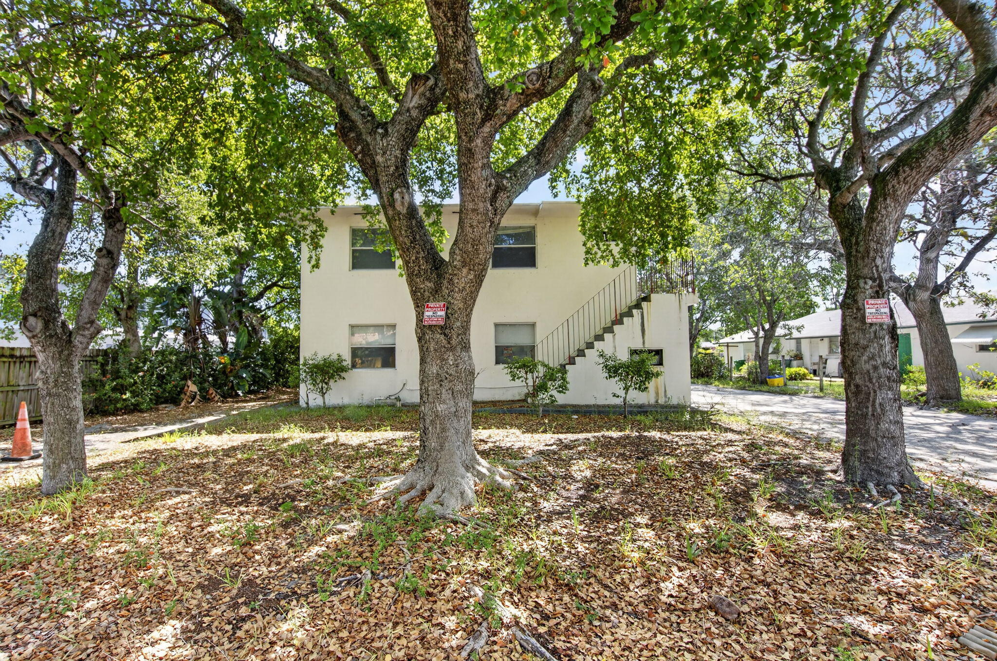 View photos, virtual tours, details... 1601 NE 3RD Avenue