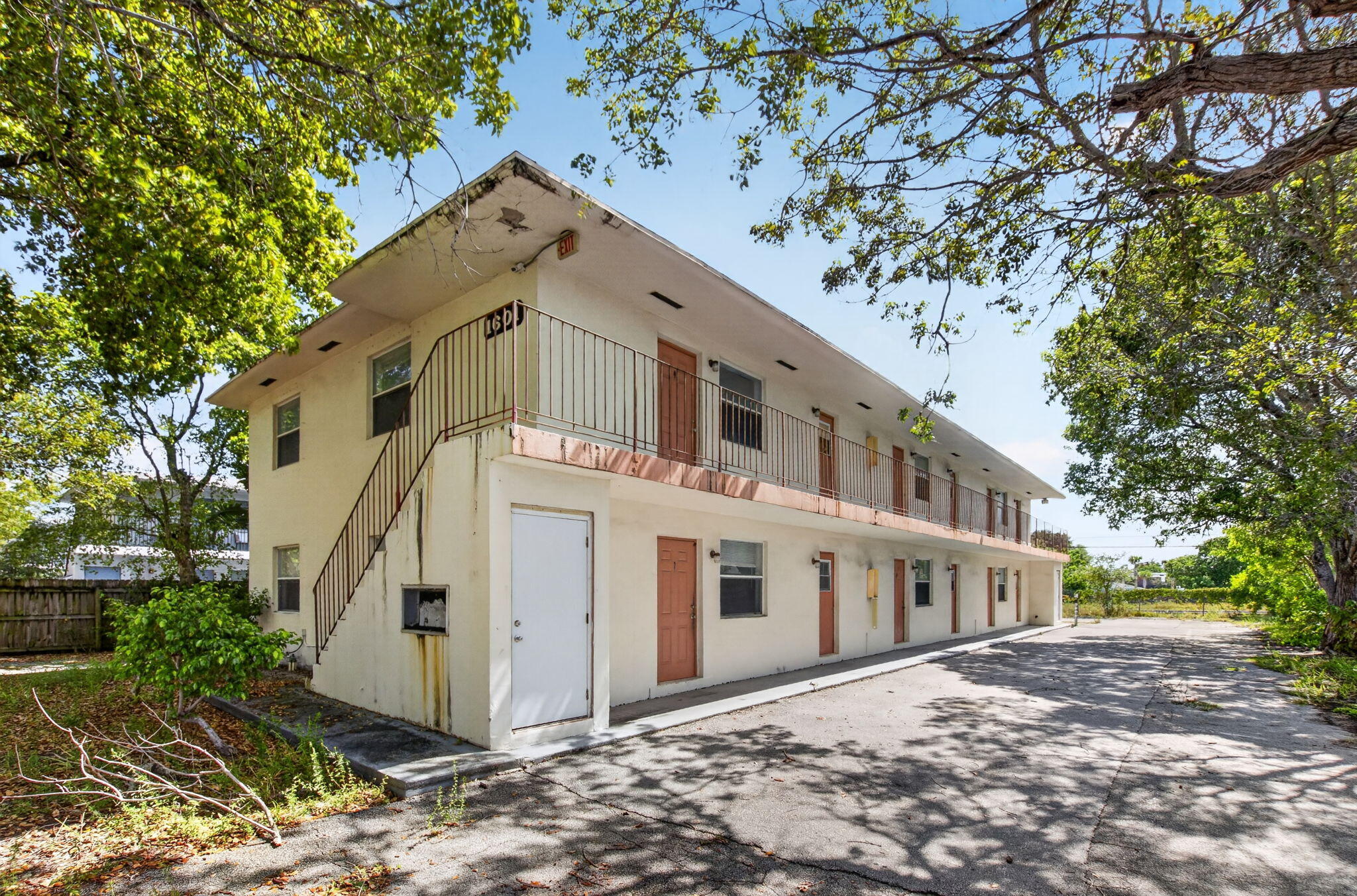 View photos, virtual tours, details... 1601 NE 3RD Avenue