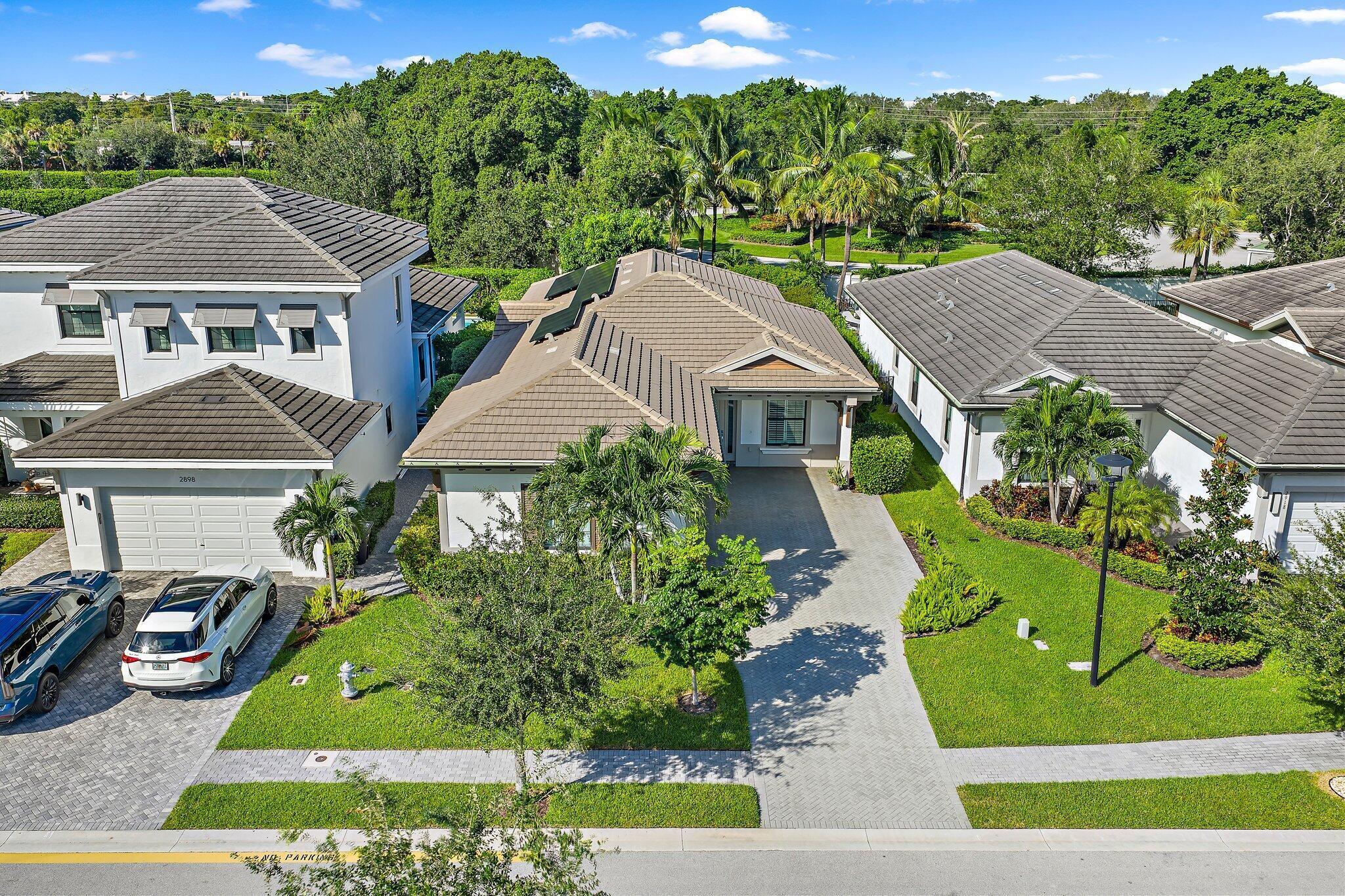 BANYAN CAY RESORT COMMUNITY PLAT - Residential Lease