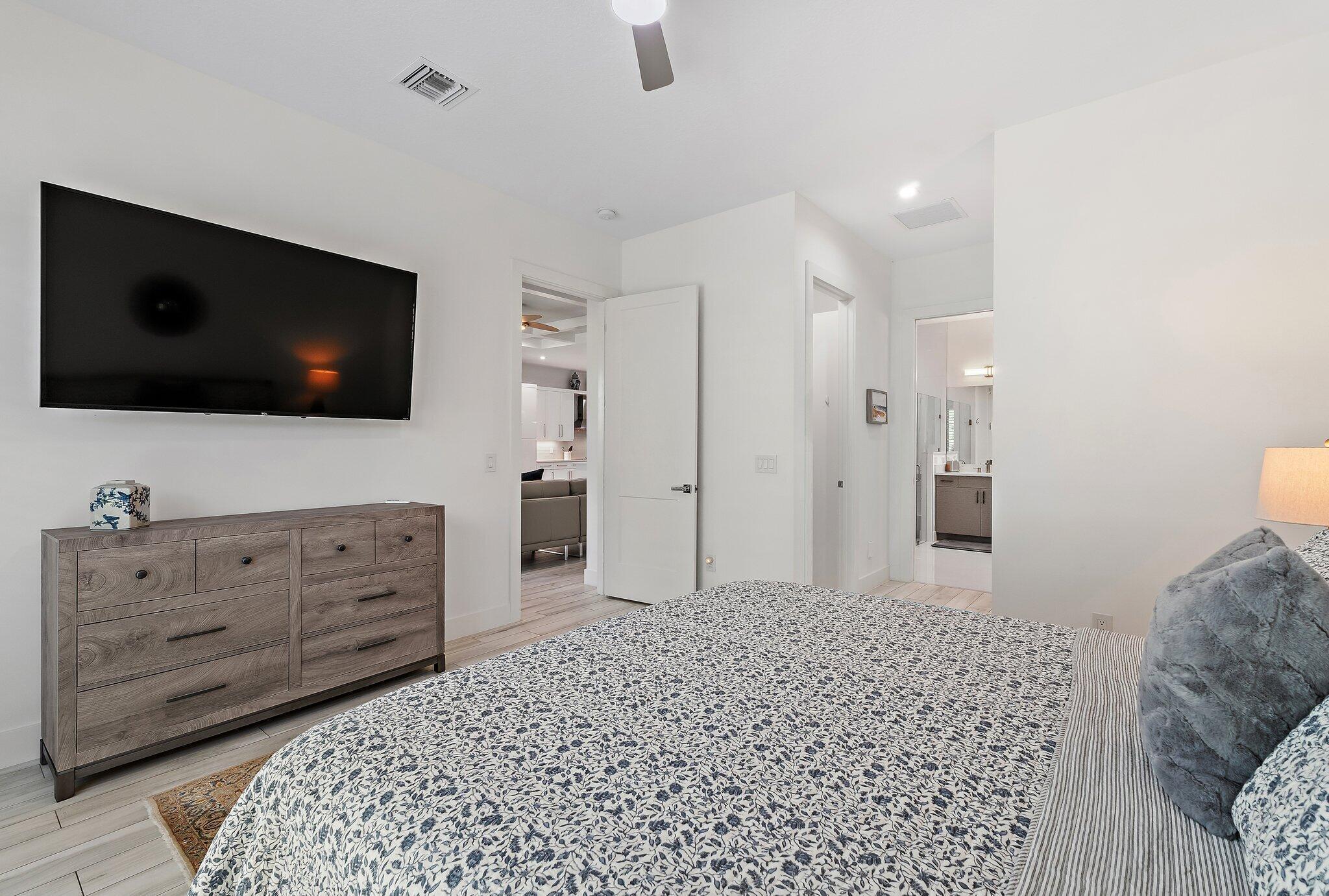 BANYAN CAY RESORT COMMUNITY PLAT - Residential Lease