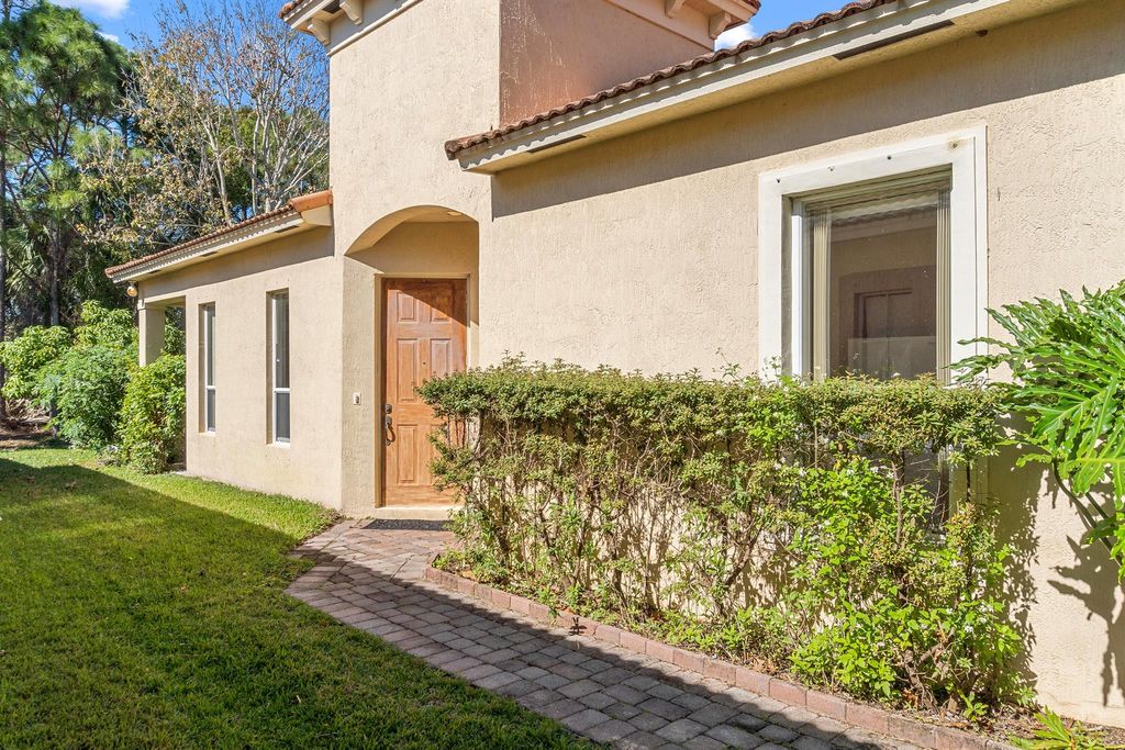 Photo of 5541 Spanish River Road, Fort Pierce, FL 34951 (MLS # R10954911)