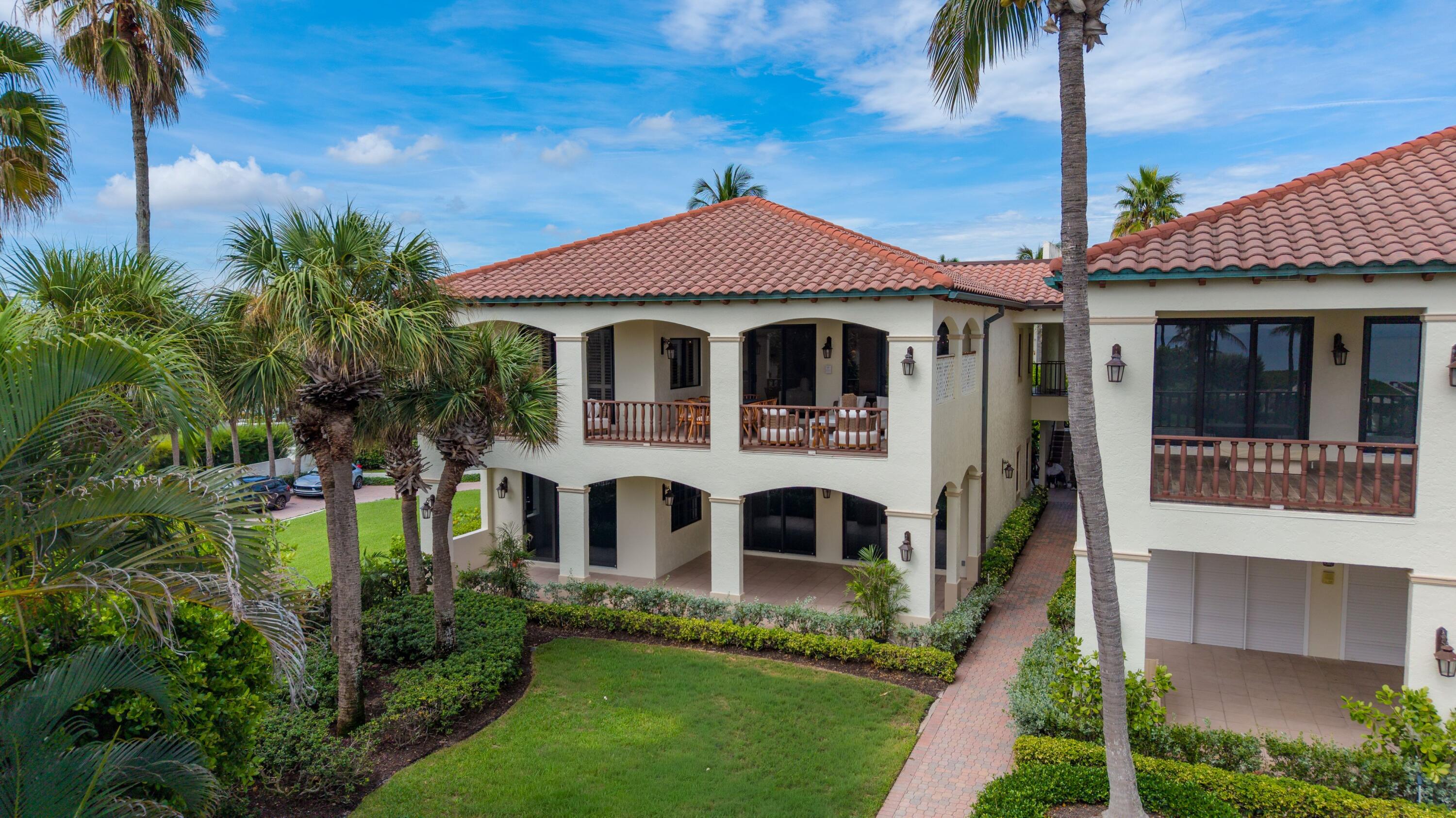 5833 N OCEAN Boulevard D2