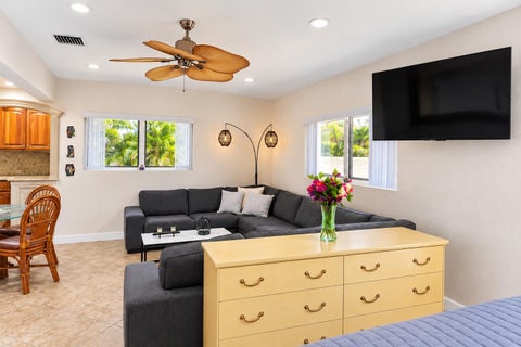 Tiny photo for 3301 NE 27th Avenue, Lighthouse Point, FL 33064 (MLS # B26088609)