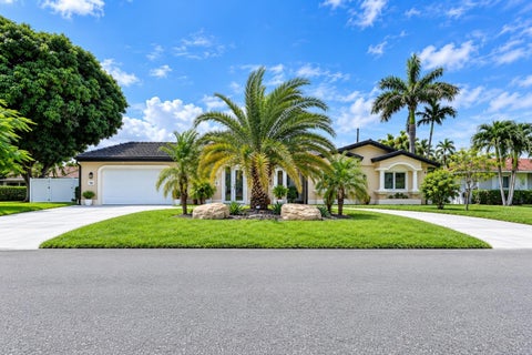 Tiny photo for 3301 NE 27th Avenue, Lighthouse Point, FL 33064 (MLS # B26088609)