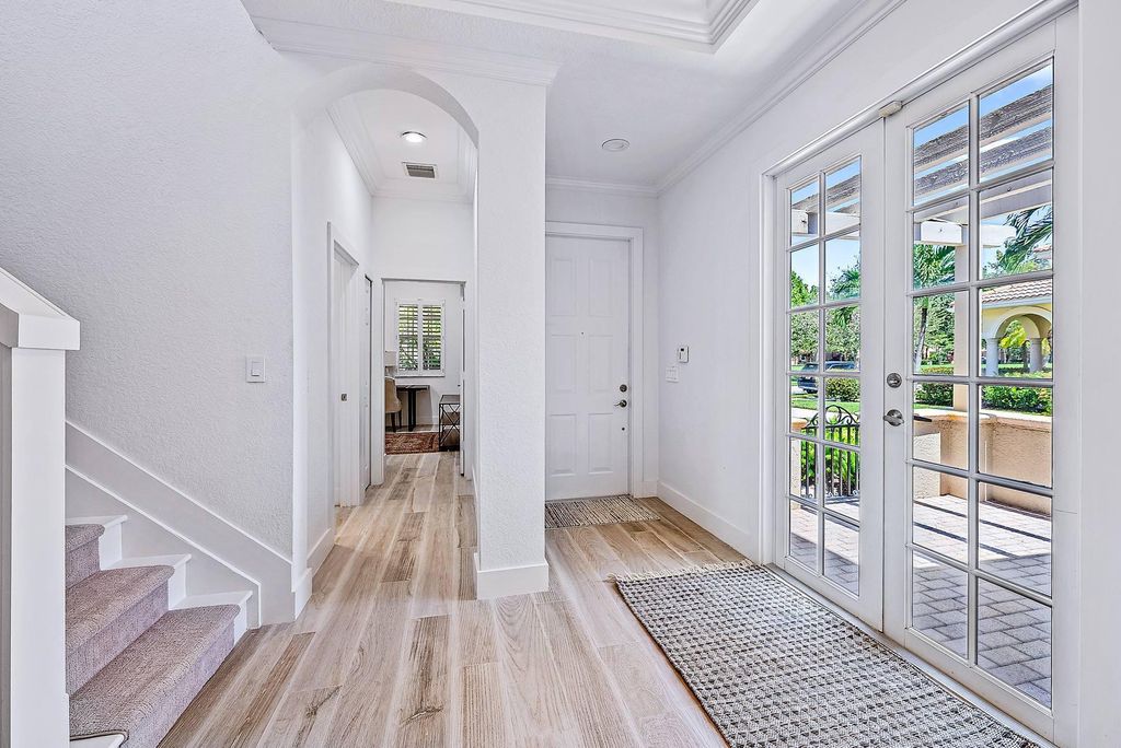 Photo of 102 Via Santa Cruz, Jupiter, FL 33458 (MLS # R11102801)