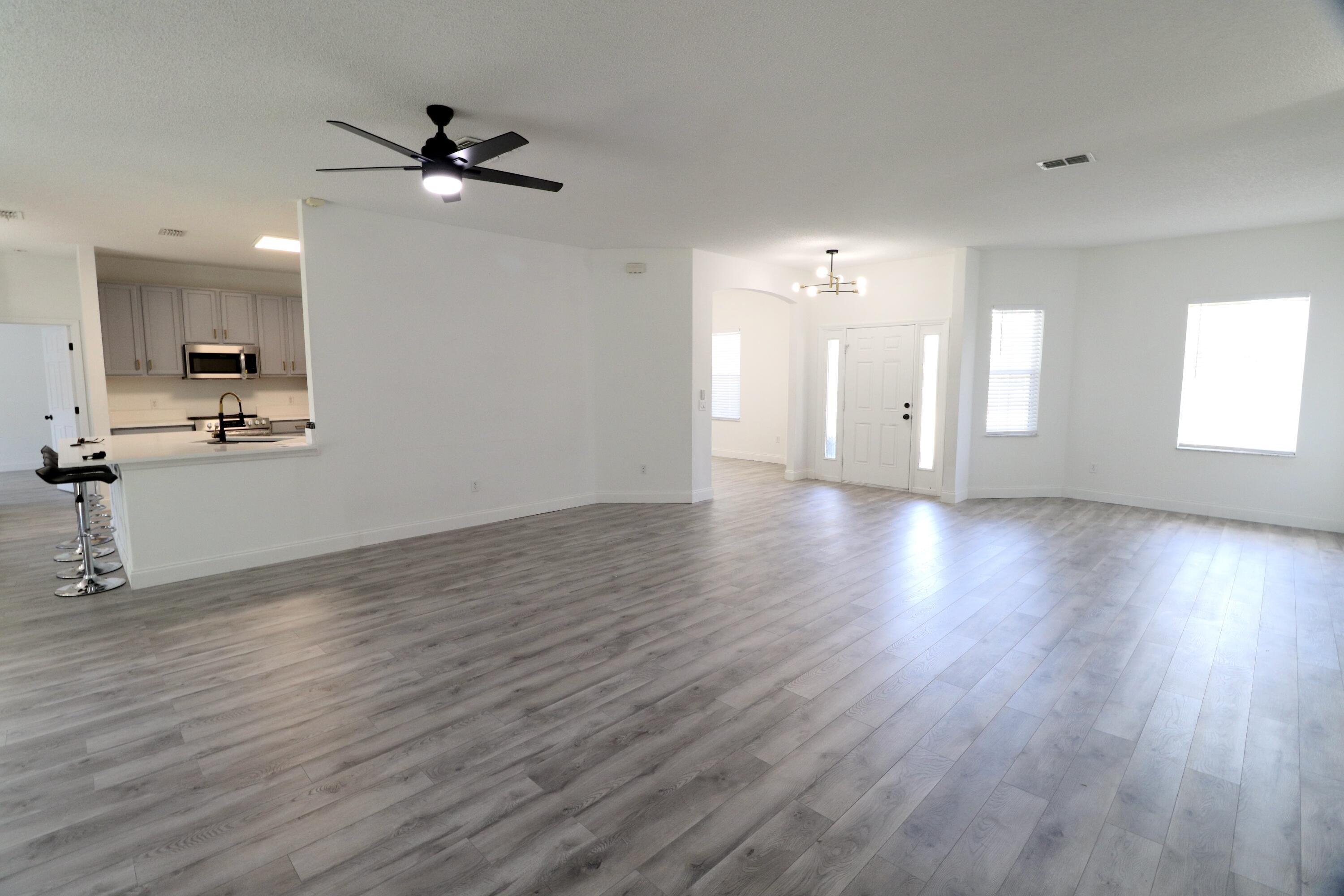 PORT ST LUCIE SECTION 11 - Residential