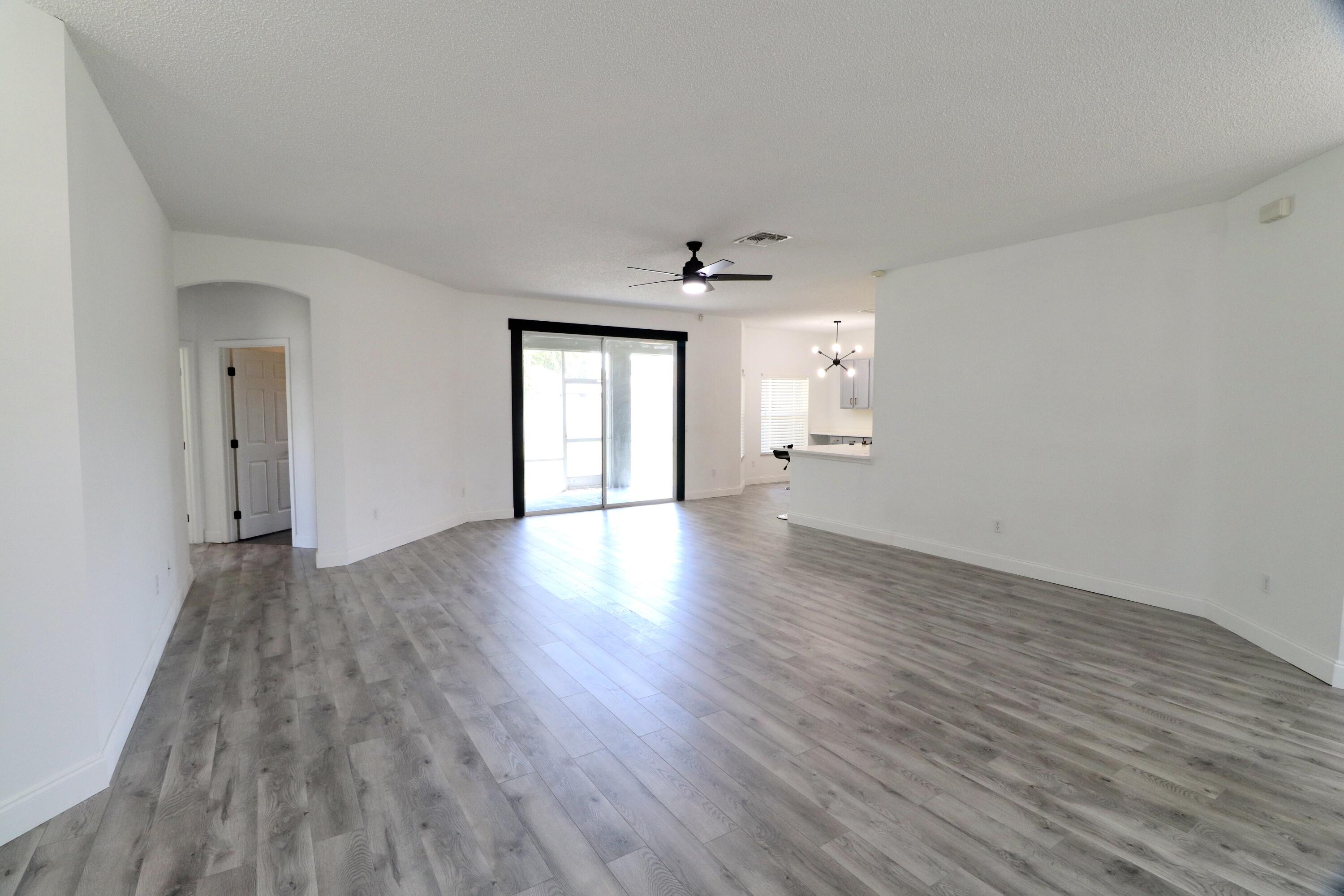 PORT ST LUCIE SECTION 11 - Residential