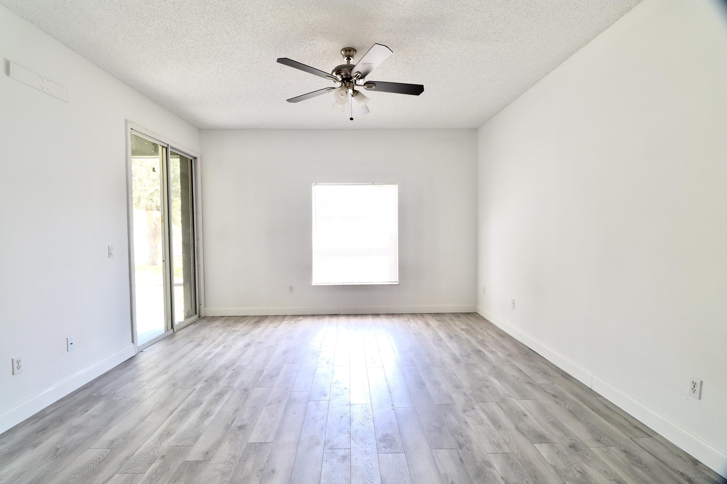 PORT ST LUCIE SECTION 11 - Residential