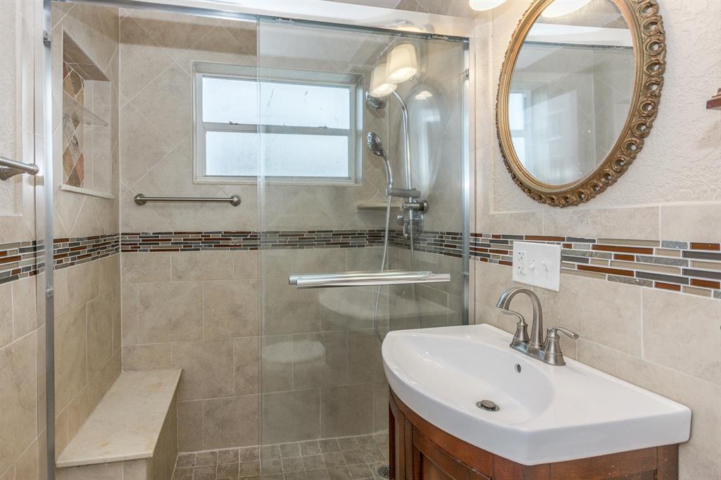 KELSEY CITY - Residential