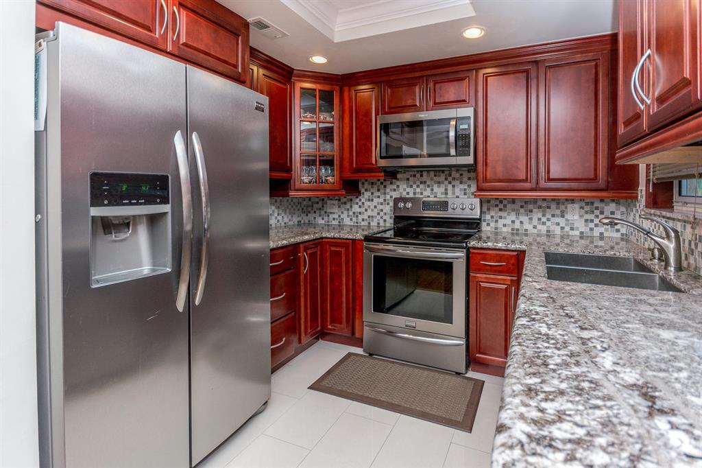 KELSEY CITY - Residential