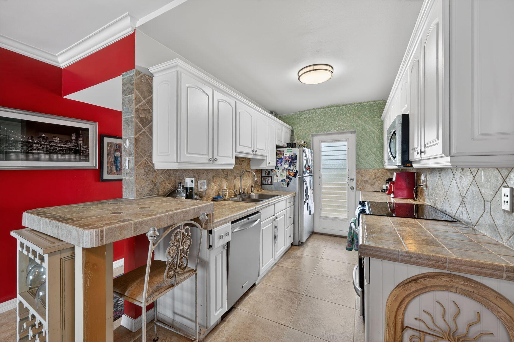 TROPIC HARBOR CONDO PART THREE - Residential