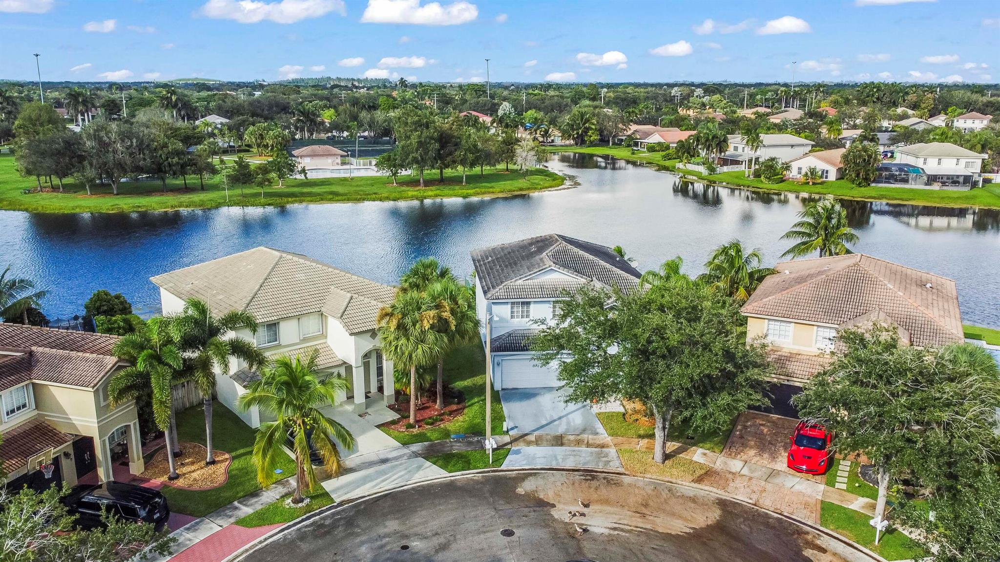 CRYSTAL POINTE - Residential
