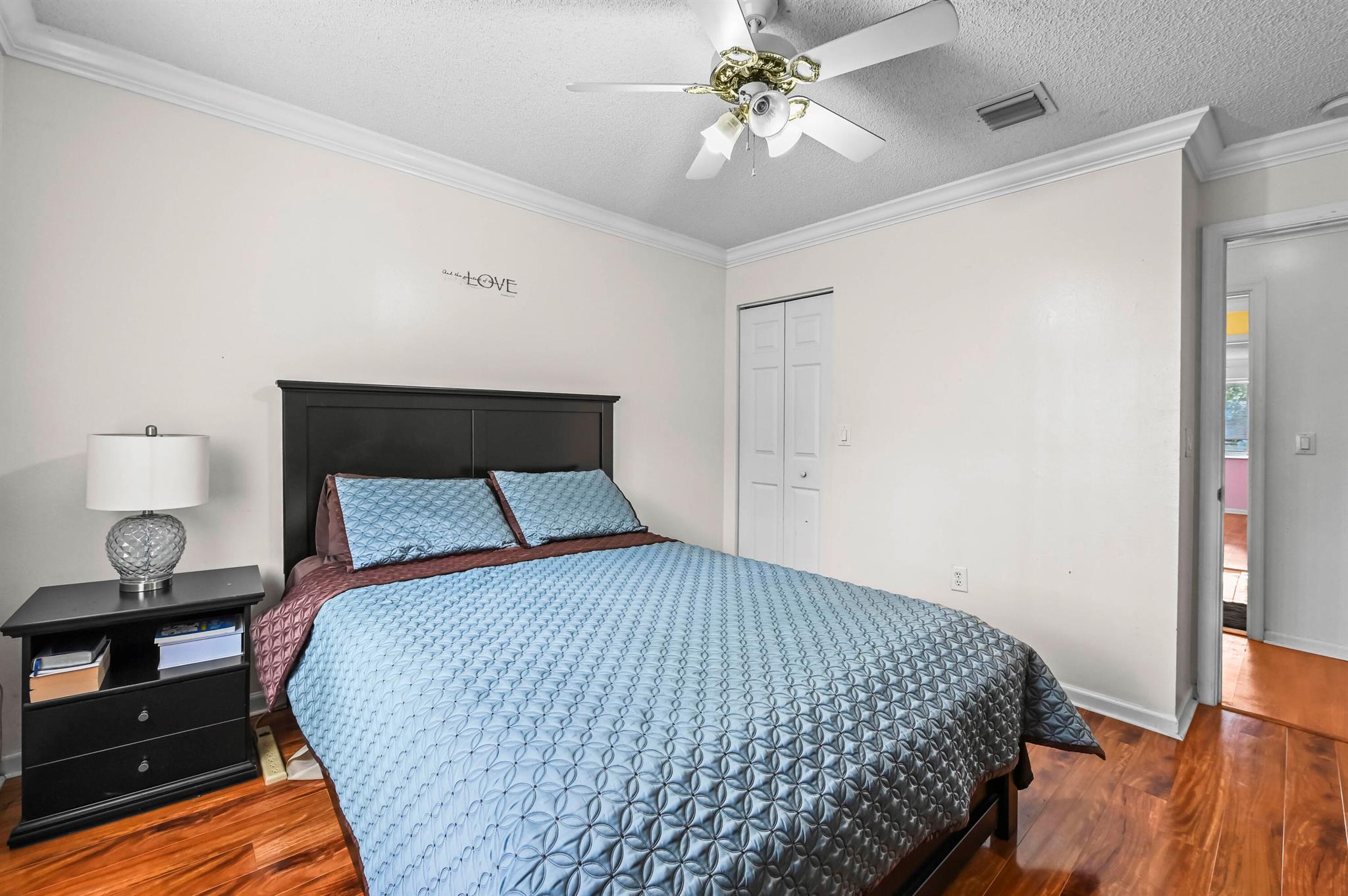 CRYSTAL POINTE - Residential