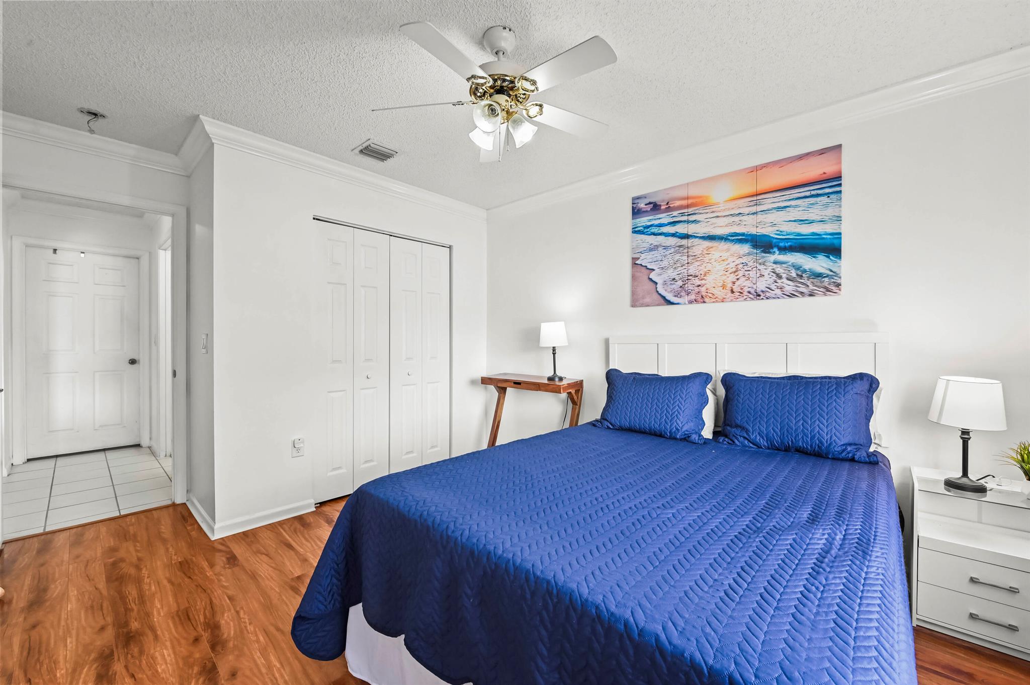CRYSTAL POINTE - Residential