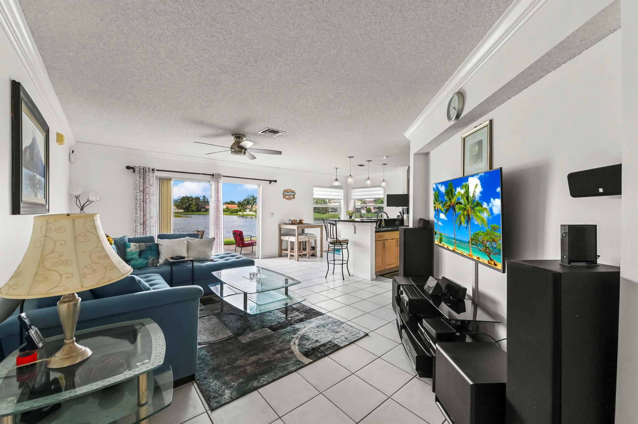 CRYSTAL POINTE - Residential
