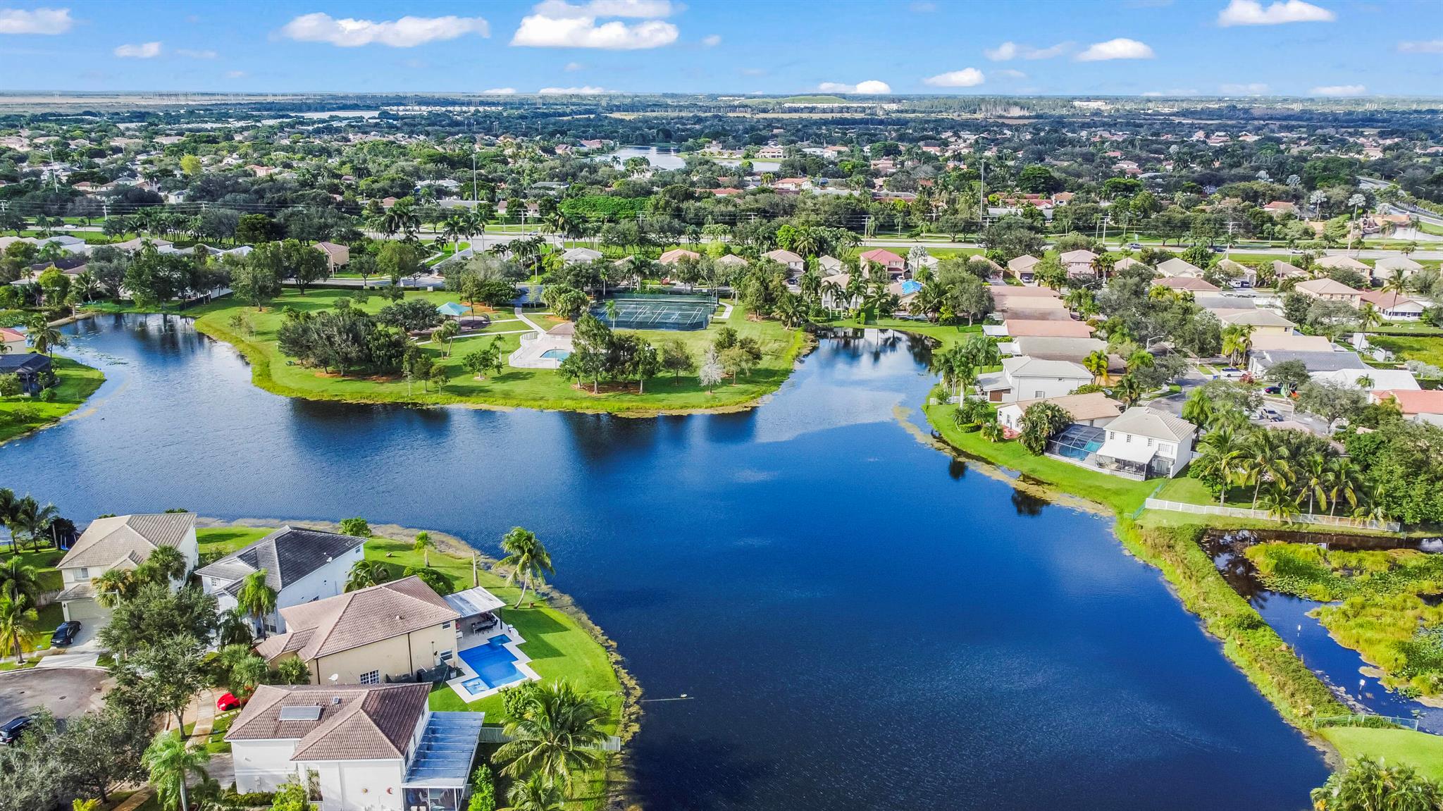 CRYSTAL POINTE - Residential