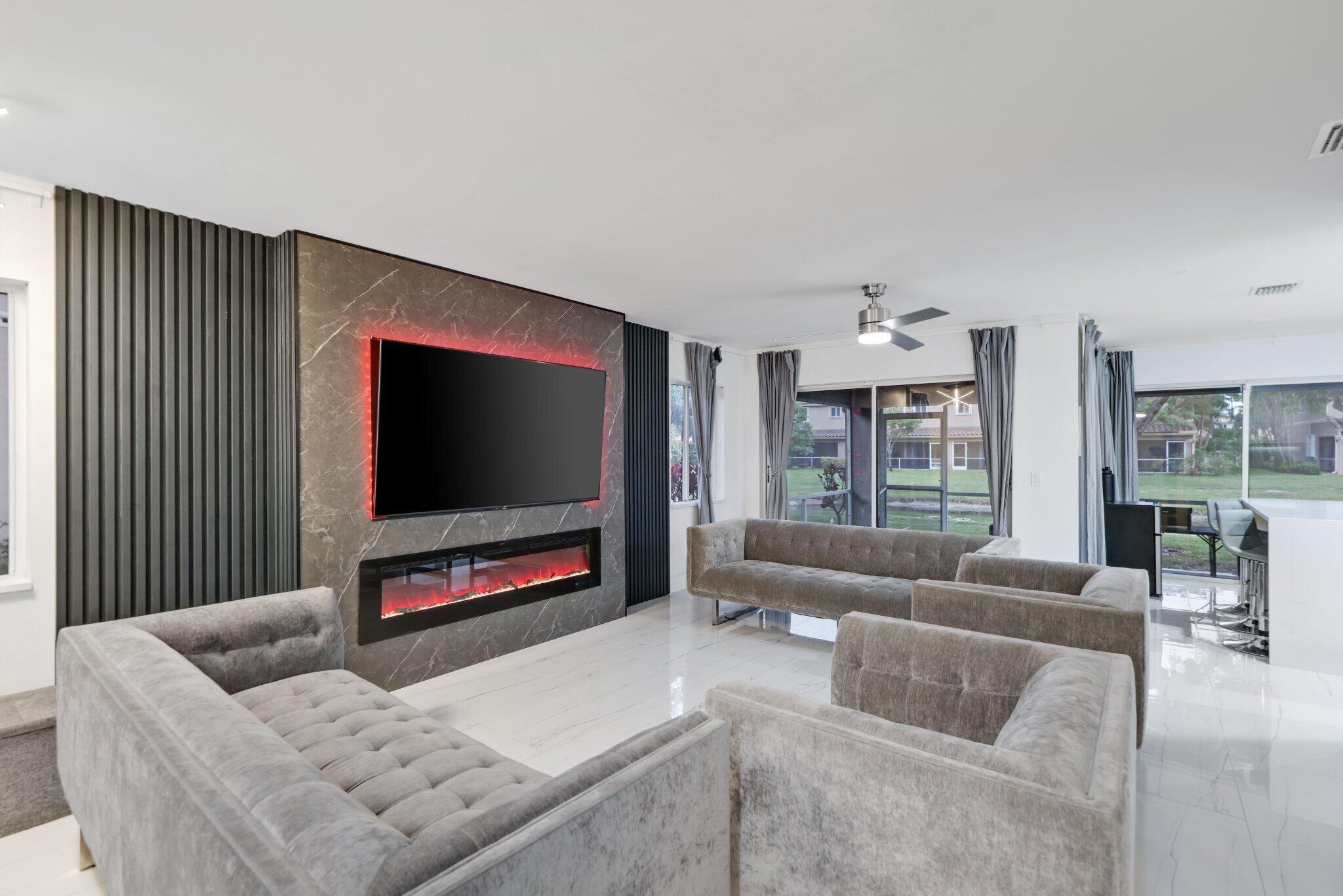 Properties 4963 Pinemore Lane
