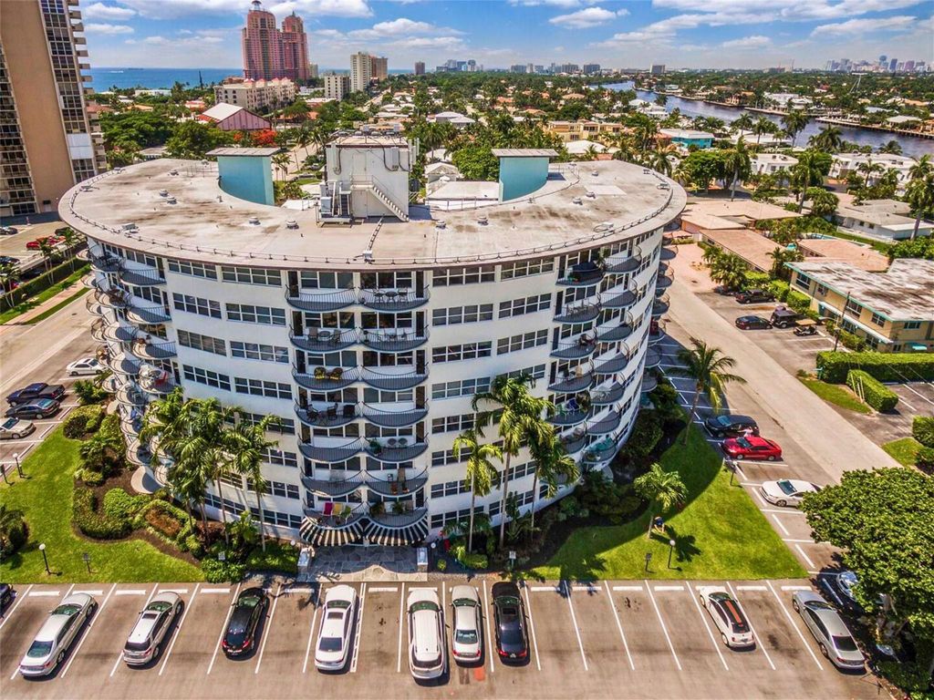 Photo of 3250 NE 28th Street #809, Fort Lauderdale, FL 33308 (MLS # B26034442)