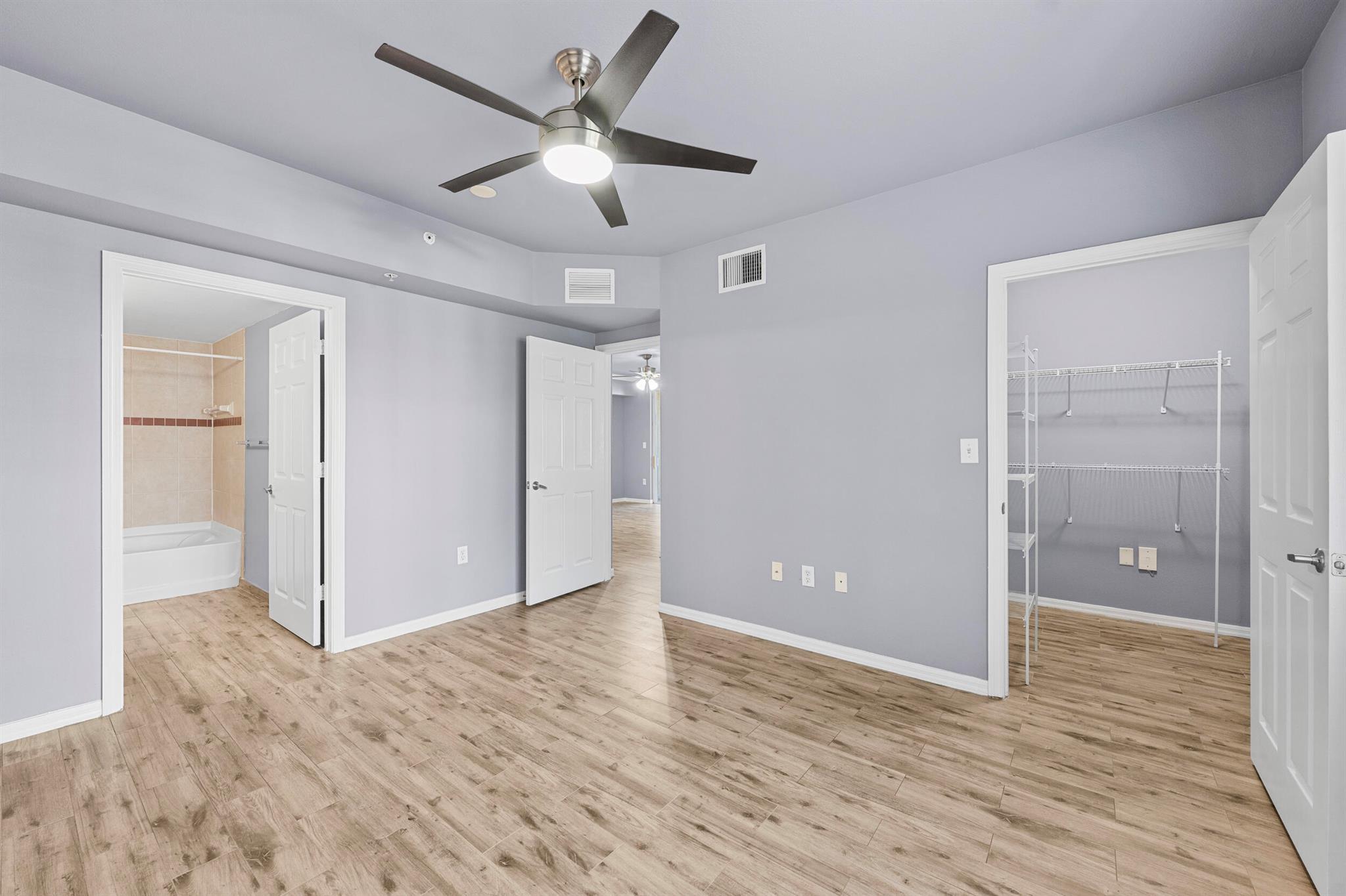 VILLAS AT EMERALD DUNES C - Residential Lease