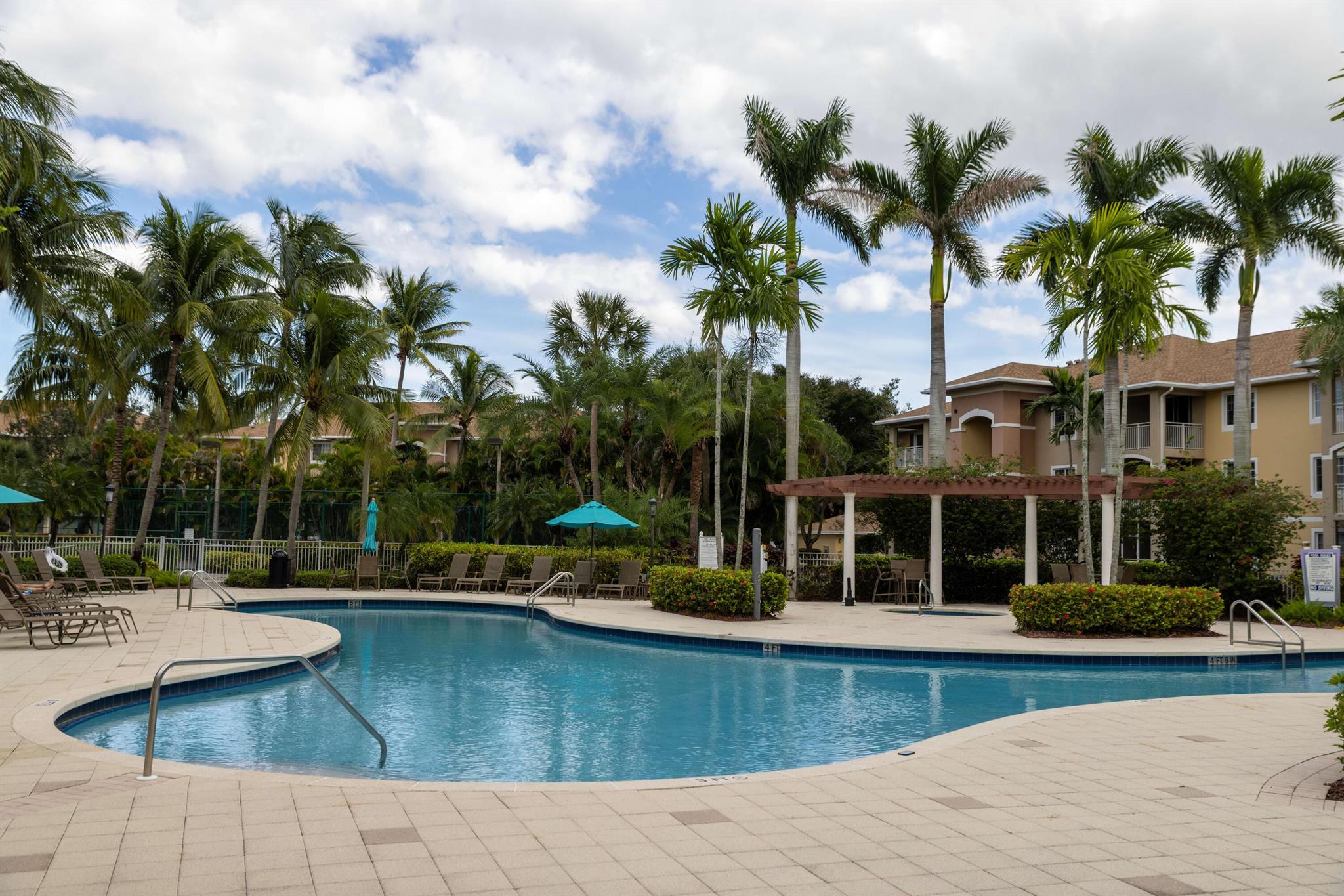 VILLAS AT EMERALD DUNES C - Residential Lease