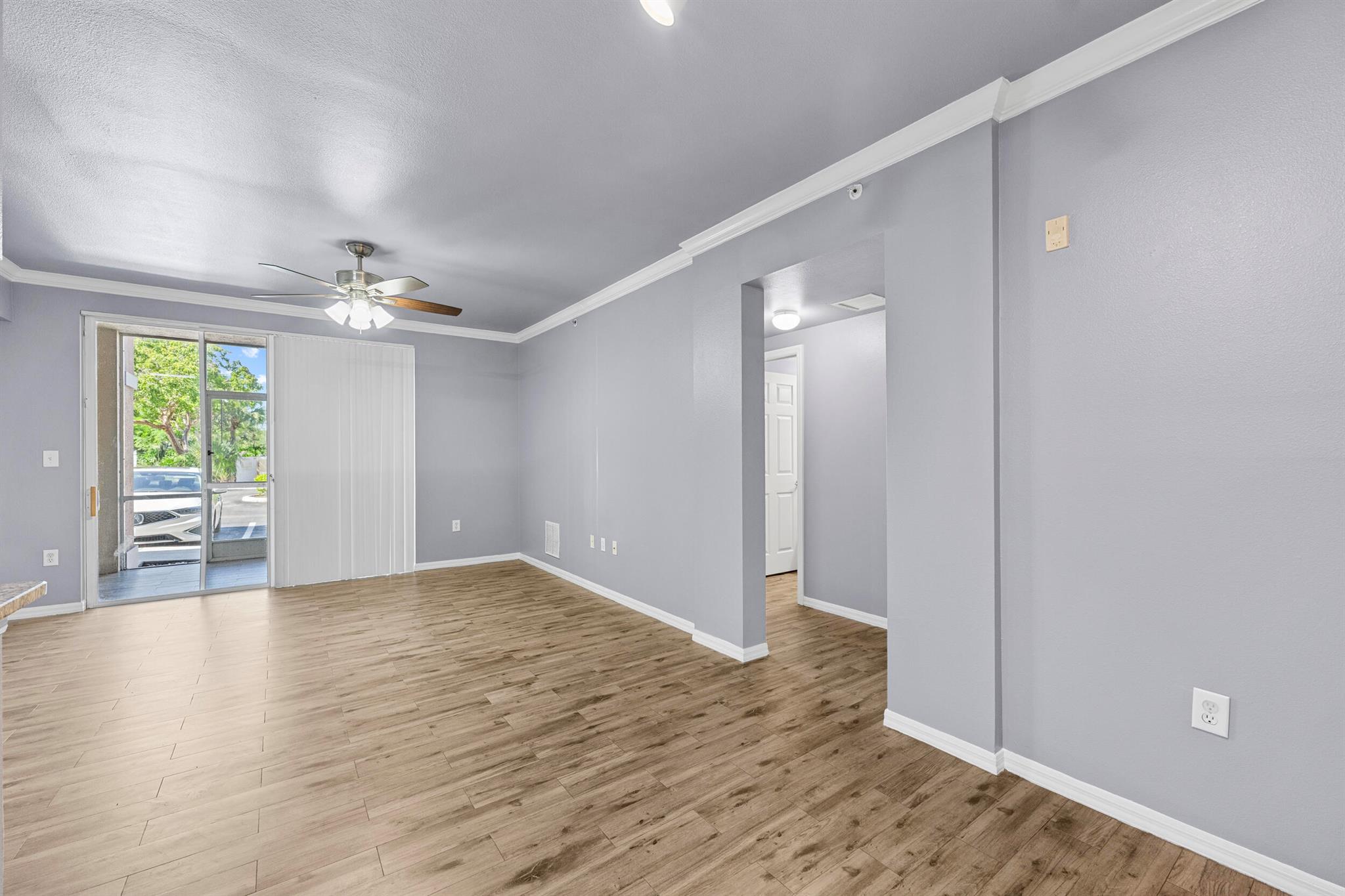 VILLAS AT EMERALD DUNES C - Residential Lease