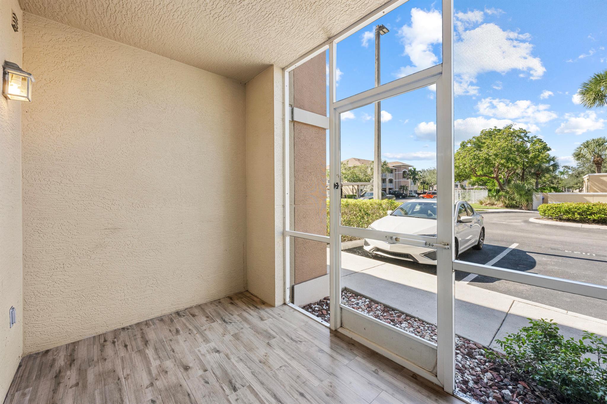 VILLAS AT EMERALD DUNES C - Residential Lease