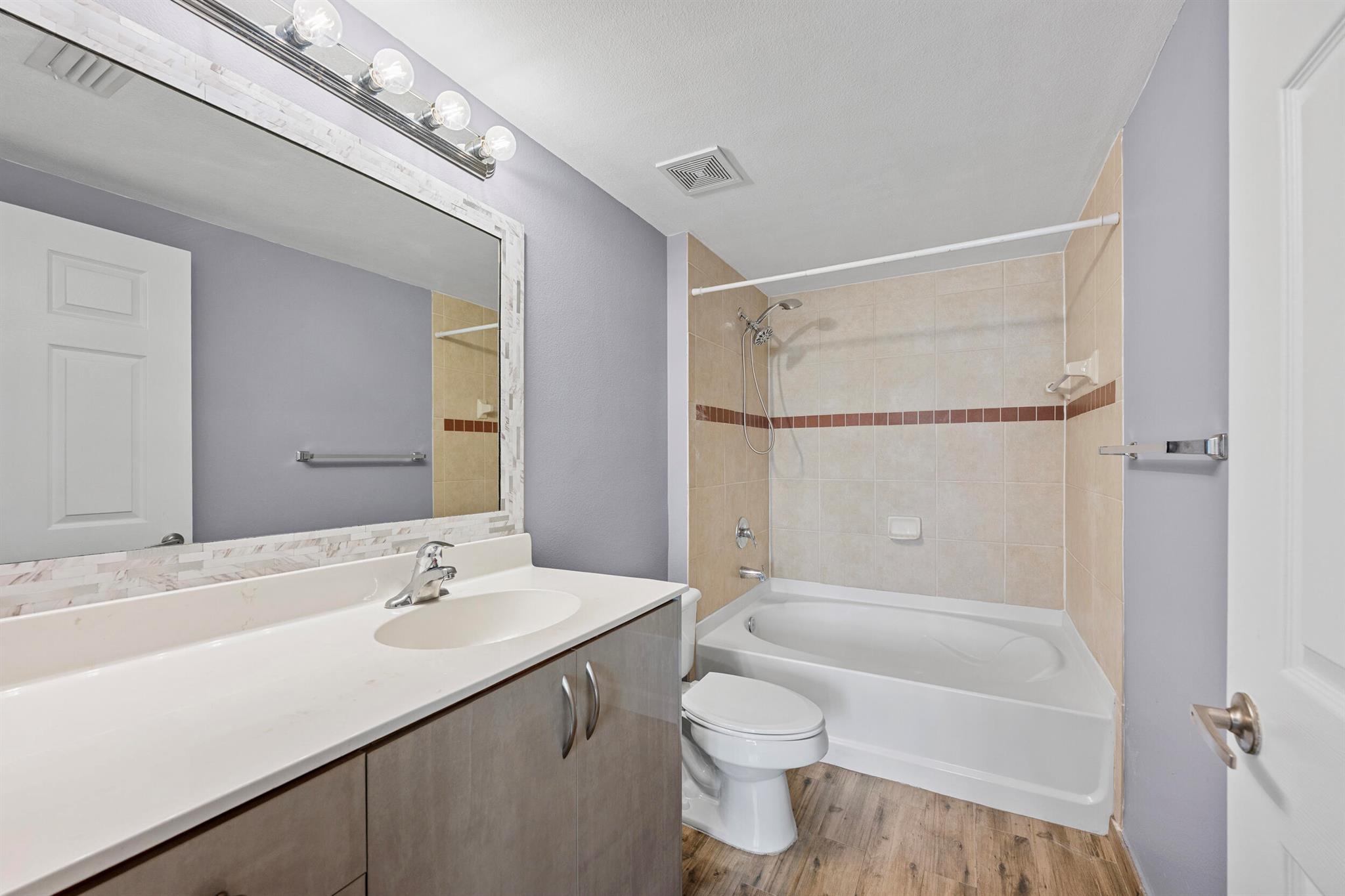 VILLAS AT EMERALD DUNES C - Residential Lease