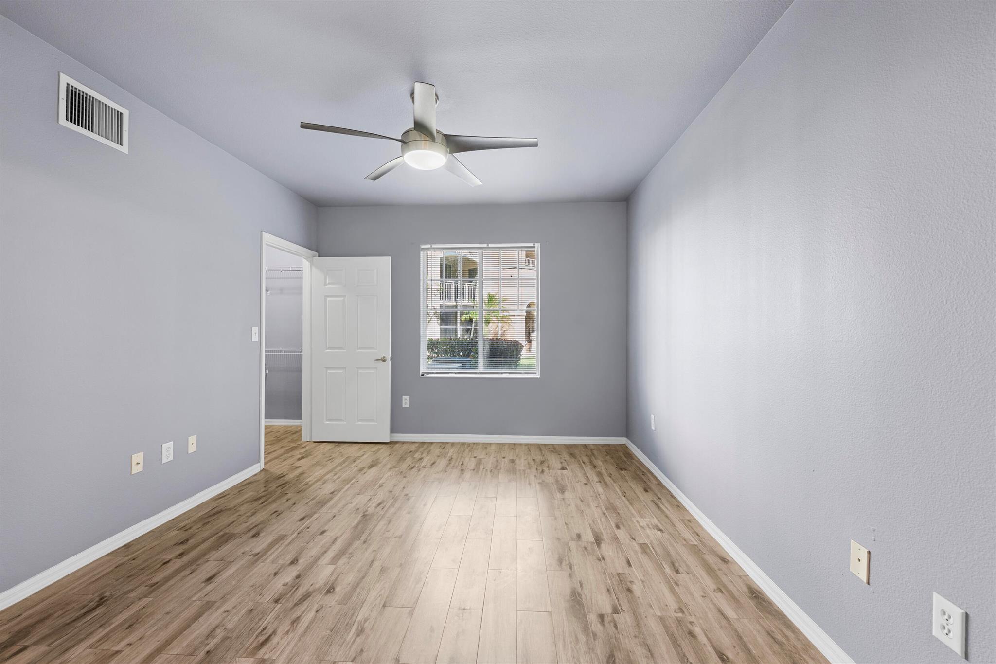 VILLAS AT EMERALD DUNES C - Residential Lease