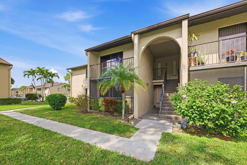 Photo of 526 Shady Pine Way #C1, Greenacres, FL 33415 (MLS # F10555100)