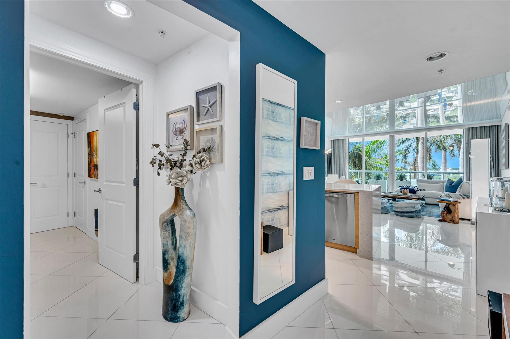 1 N Ocean Boulevard 513