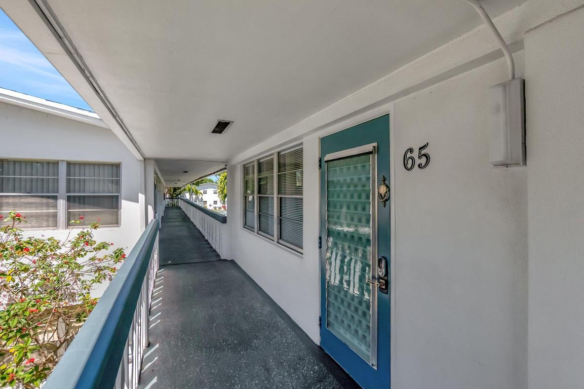 ISLEWOOD C CONDO - Residential