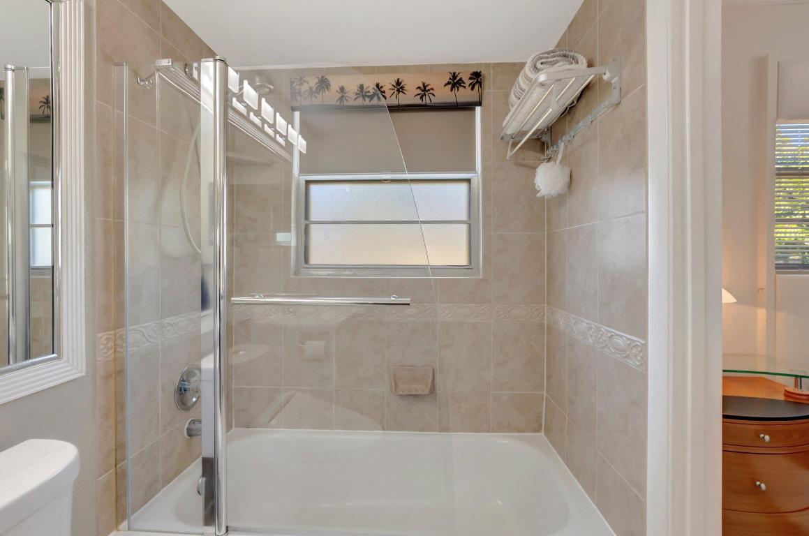 ISLEWOOD C CONDO - Residential