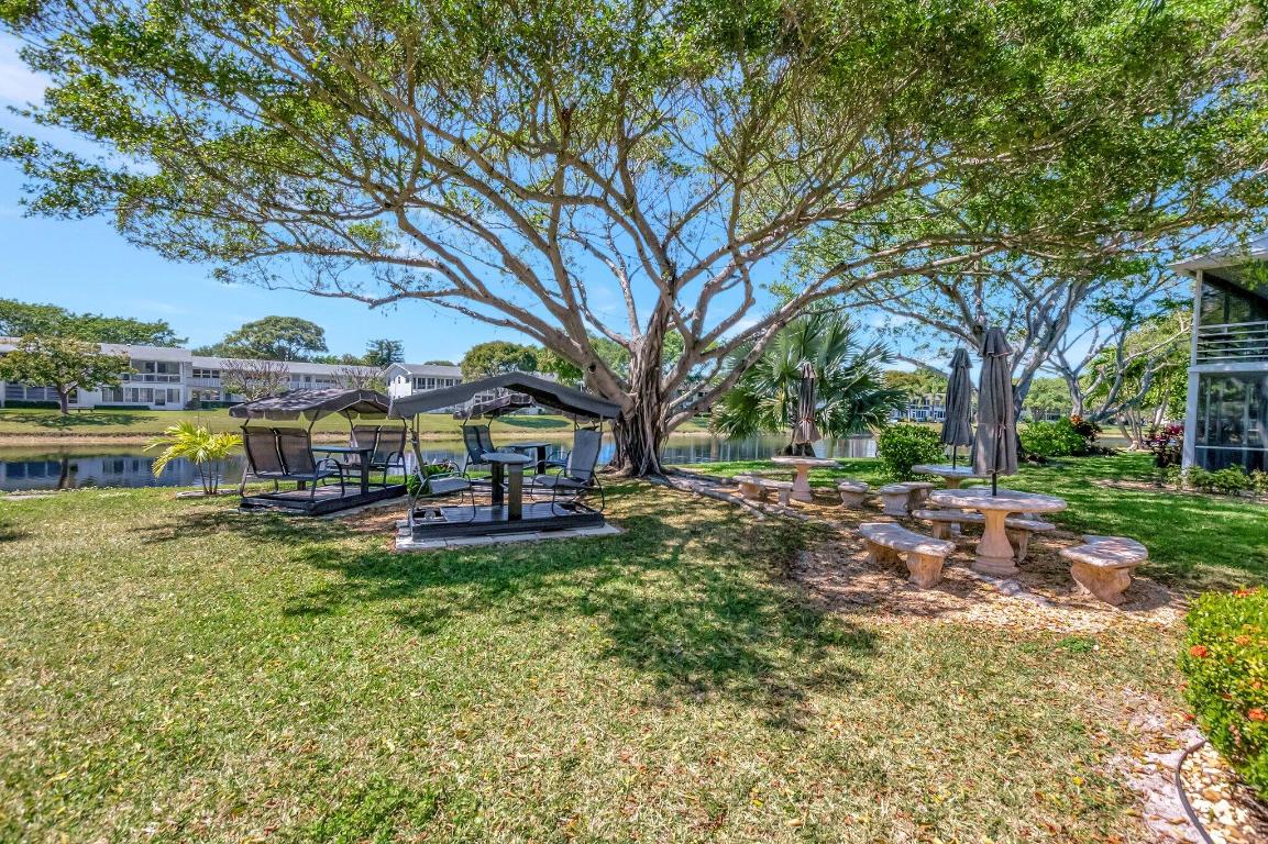 ISLEWOOD C CONDO - Residential