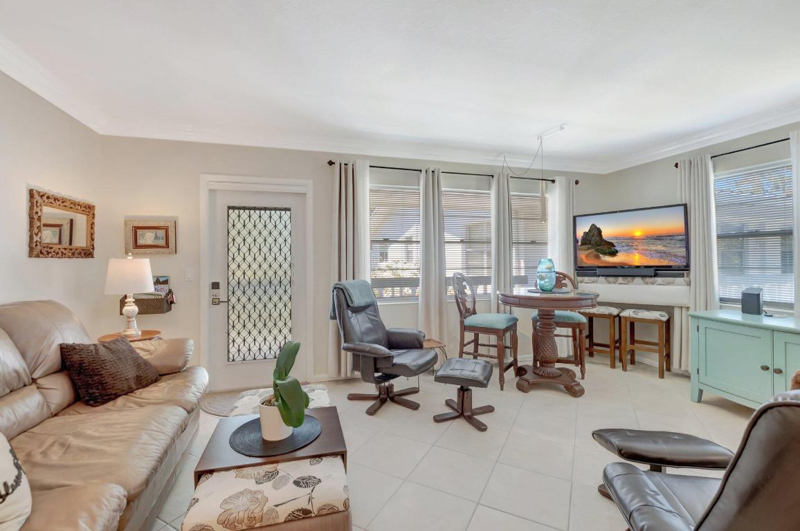 65 Islewood C Court C