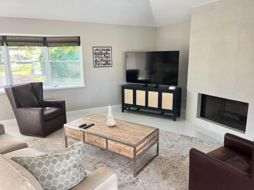 MID-RIVERS YACHT AND COUNTRY CLUB  EVERGREEN - Residential